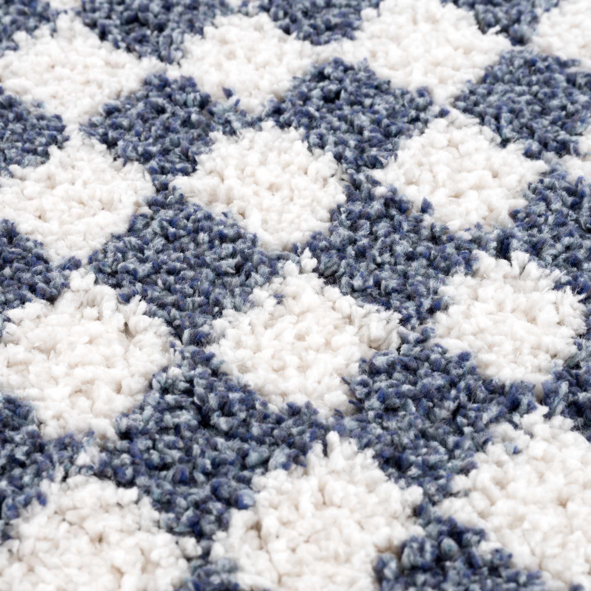 Breezy Blue & White Checkered Area Rug  Plush Polyester, Machine Woven