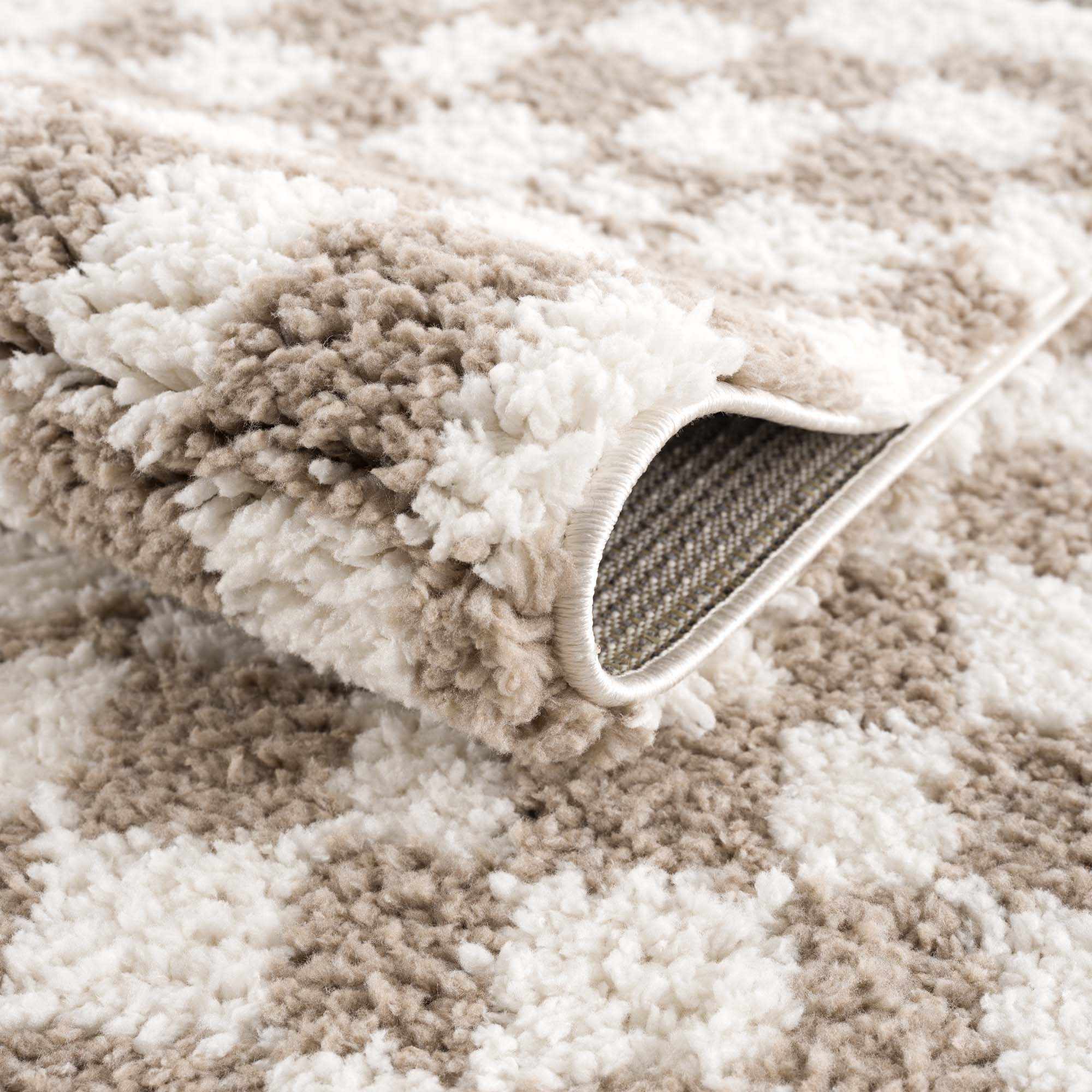 Kairo Checkered Shag Rug  Plush Pile, 100% Polyester, Machine Woven