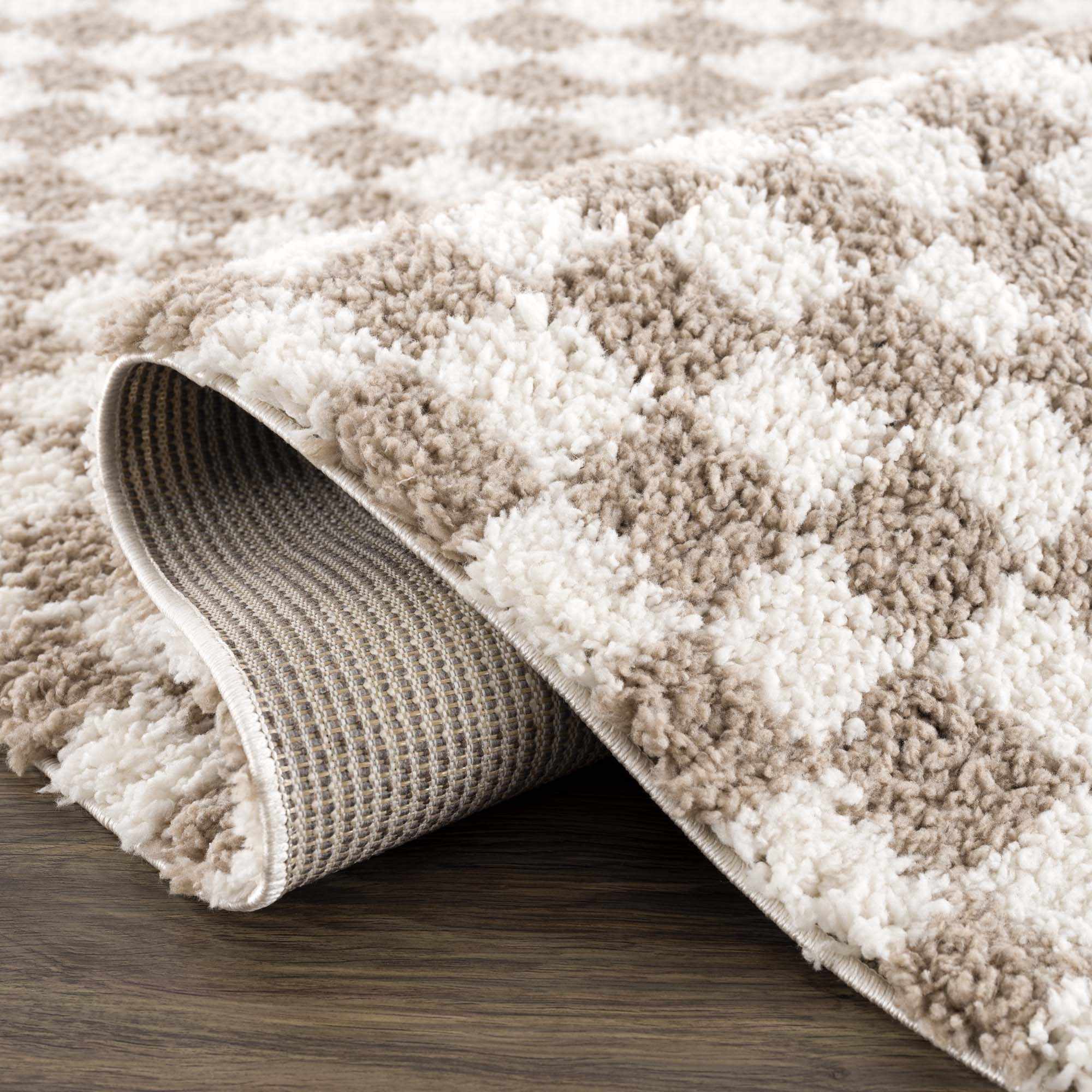 Kairo Checkered Shag Rug  Plush Pile, 100% Polyester, Machine Woven