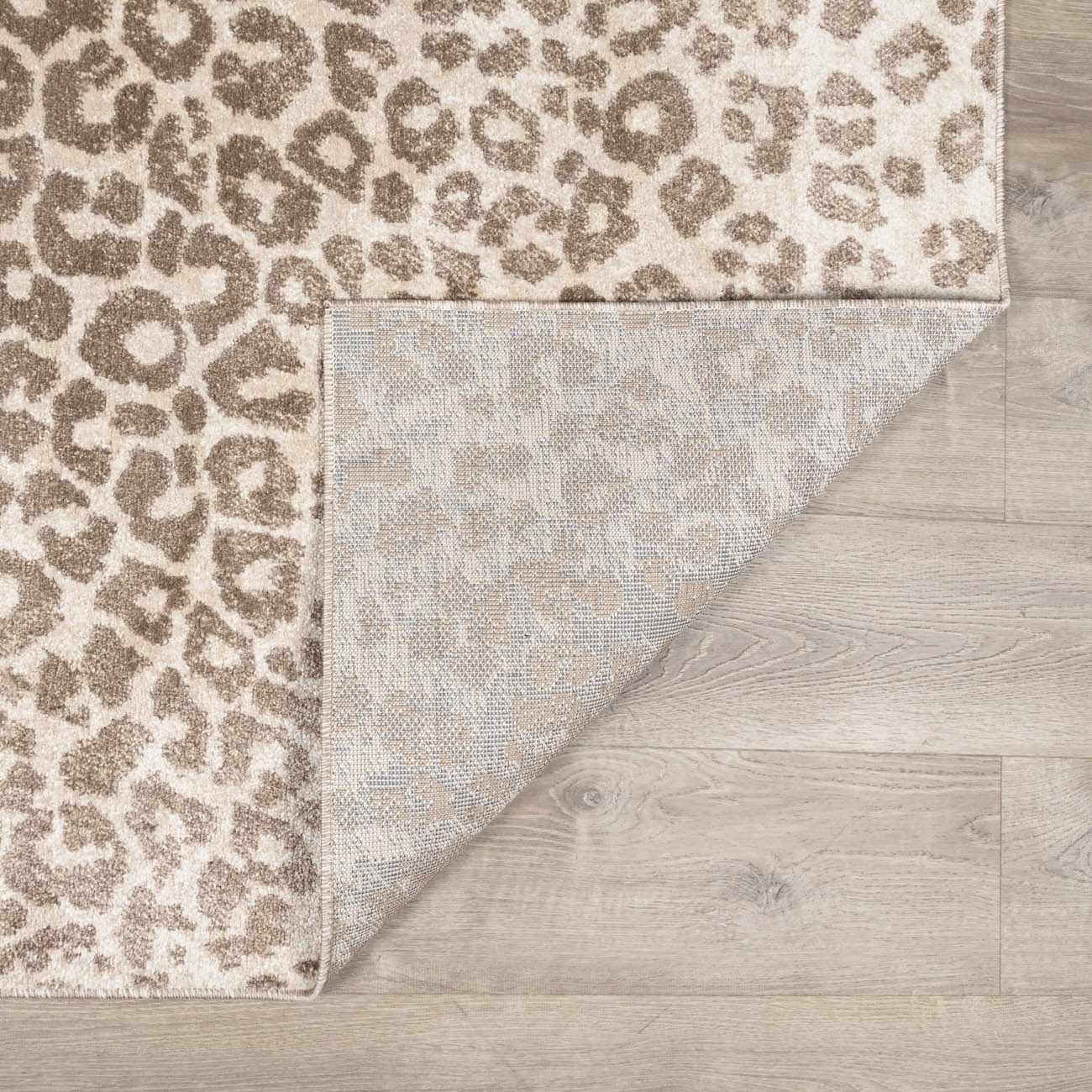 Bela Leopard Print Area Rug  Medium Pile  100% Polypropylene