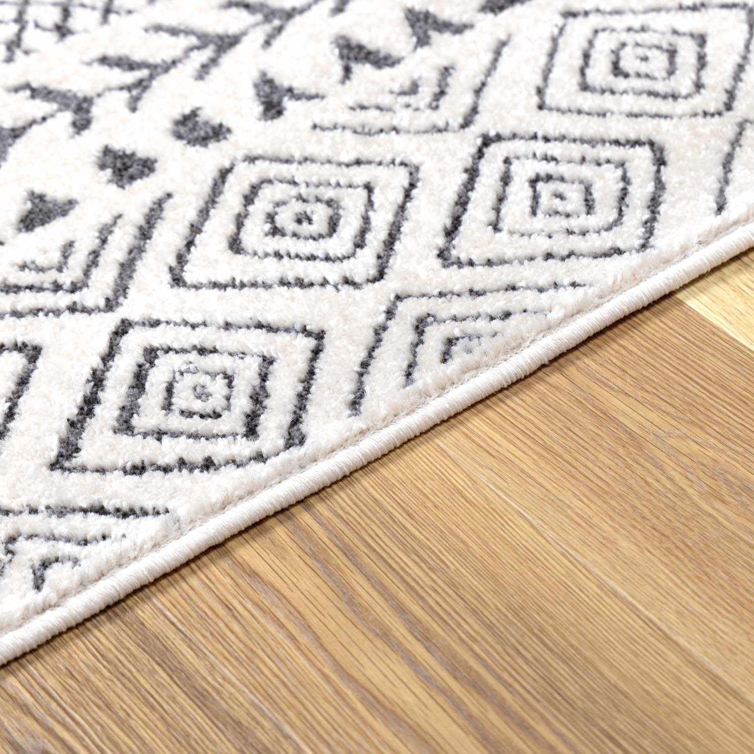 Bela Area Rug  Soft Neutral Colors, Medium Pile
