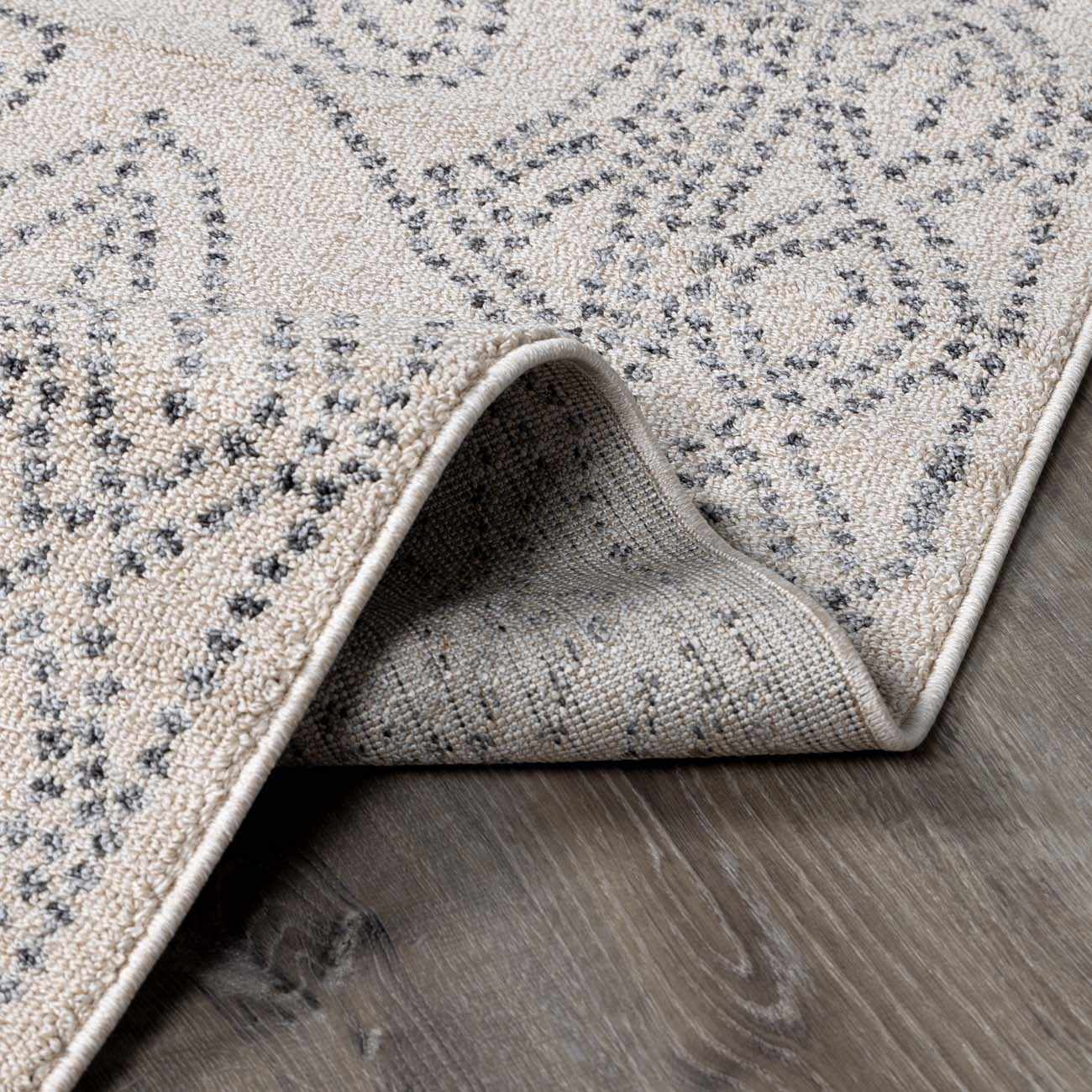 Bela Area Rug  Machine Woven  Medium Pile Polyester