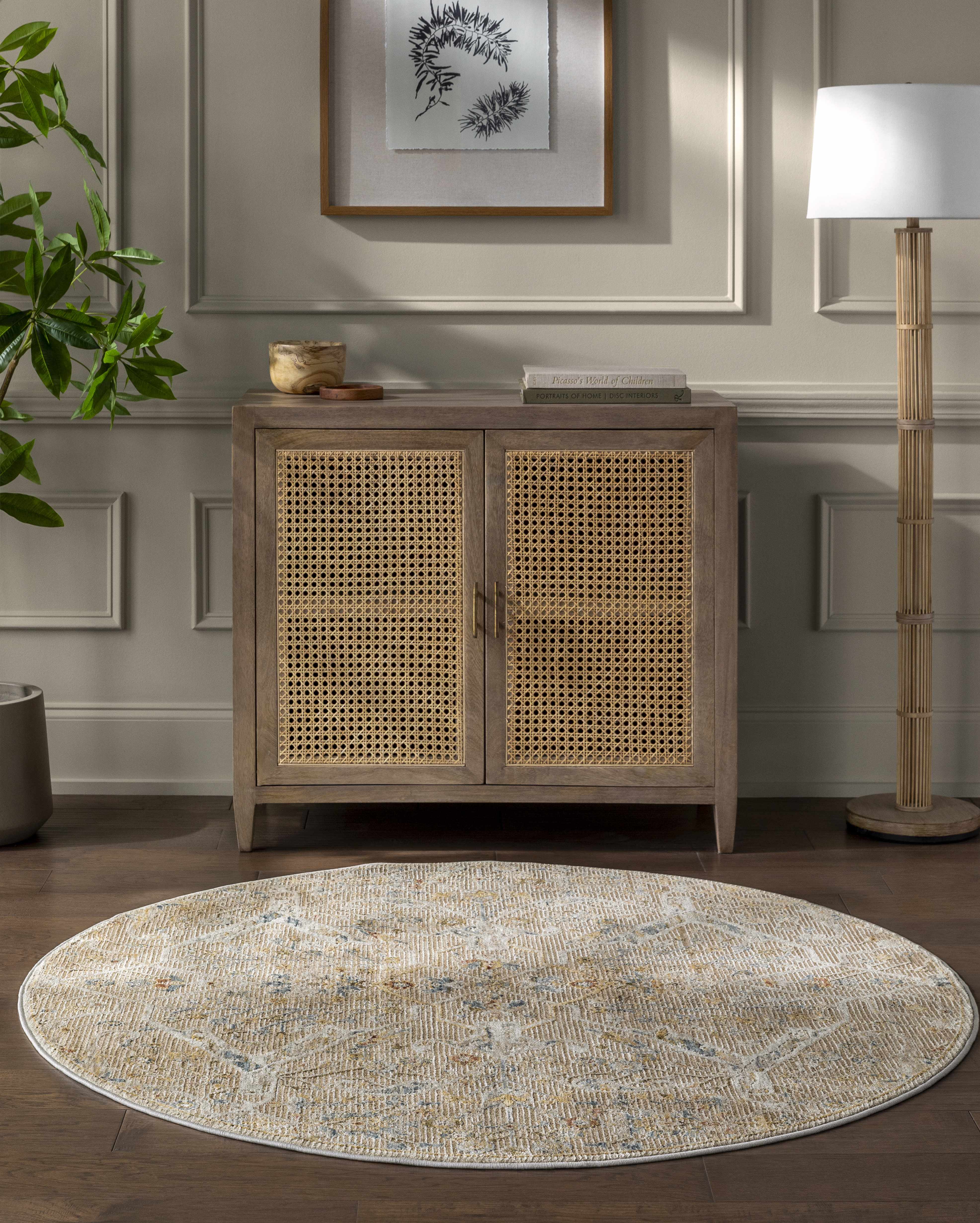 Bela Area Rug  Medium Pile, 100% Polyester, Traditional Style