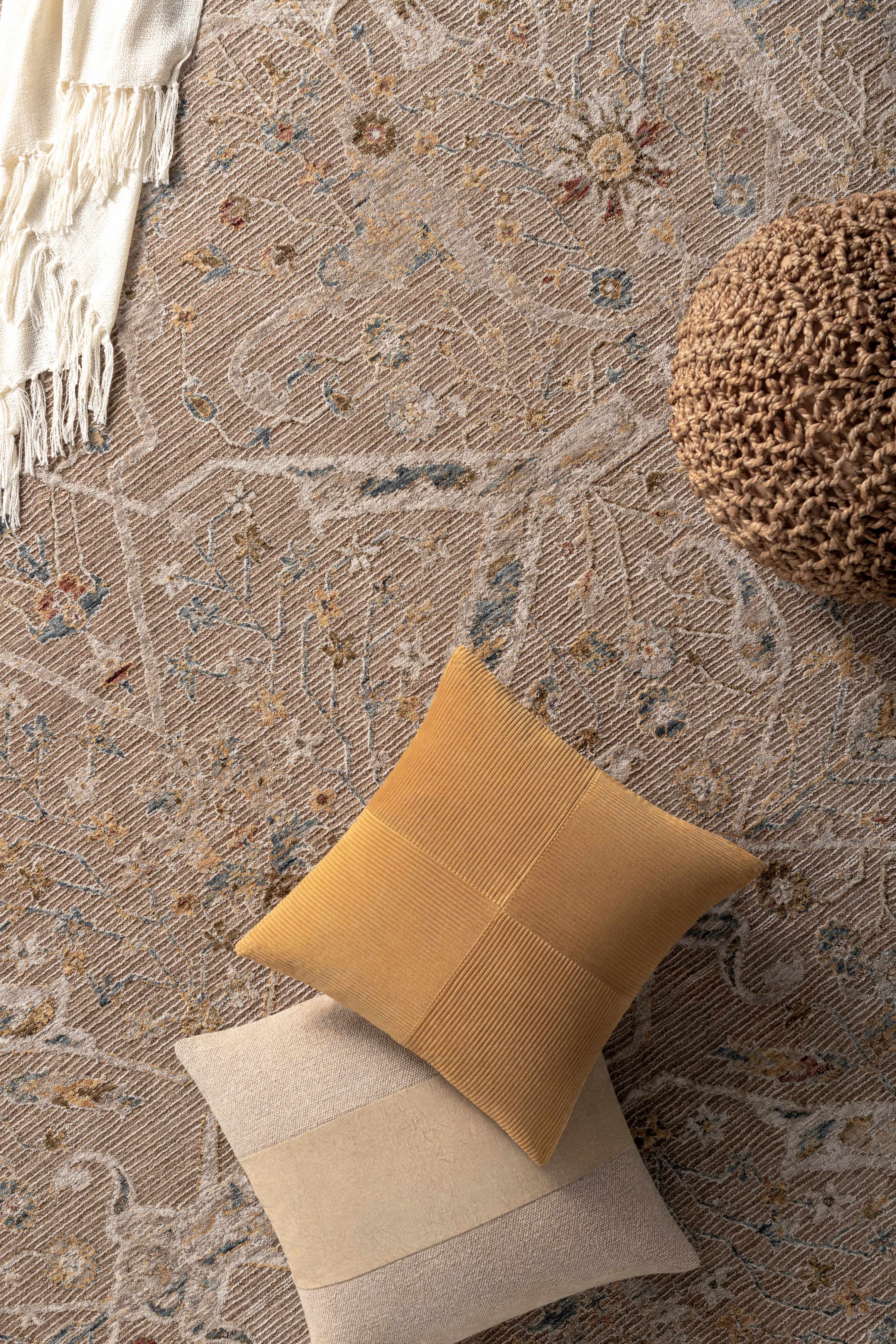 Bela Area Rug  Medium Pile, 100% Polyester, Traditional Style