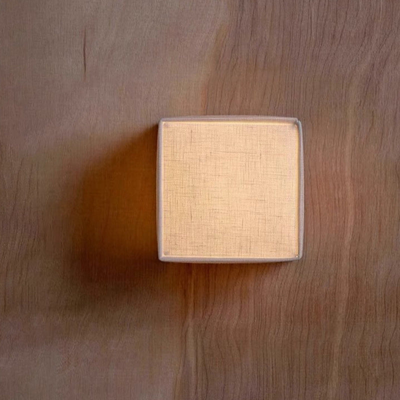 Classic Japanese Square Fabric Shade LED Wall Sconce for Living Room
