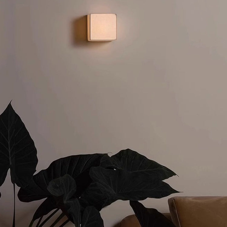 Classic Japanese Square Fabric Shade LED Wall Sconce for Living Room