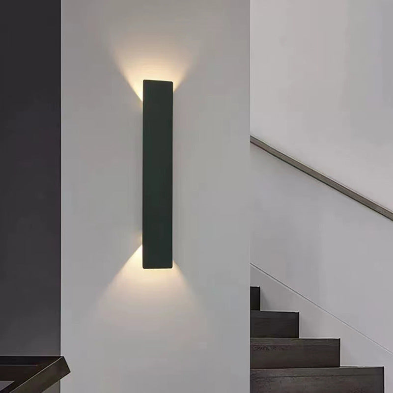 Contemporary Minimalist Waterproof LED Wall Sconce Lamp in Aluminum and Acrylic for Outdoor Patios