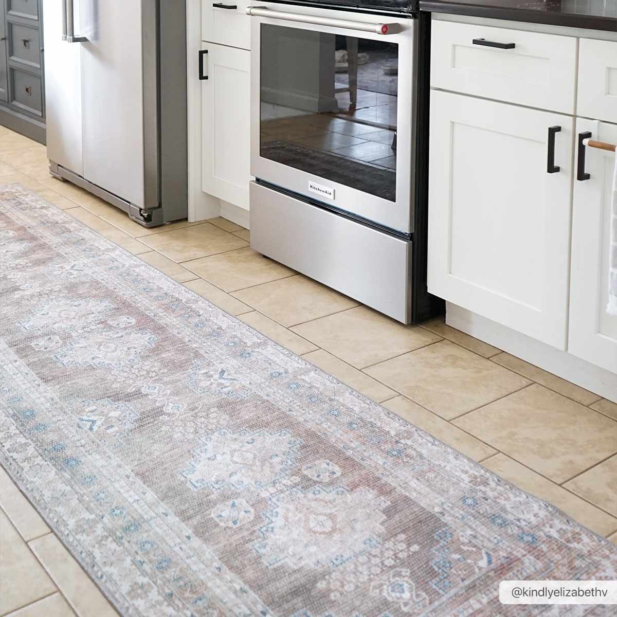 Bela Washable Rug  Cream Chenille-Polyester, Traditional Style
