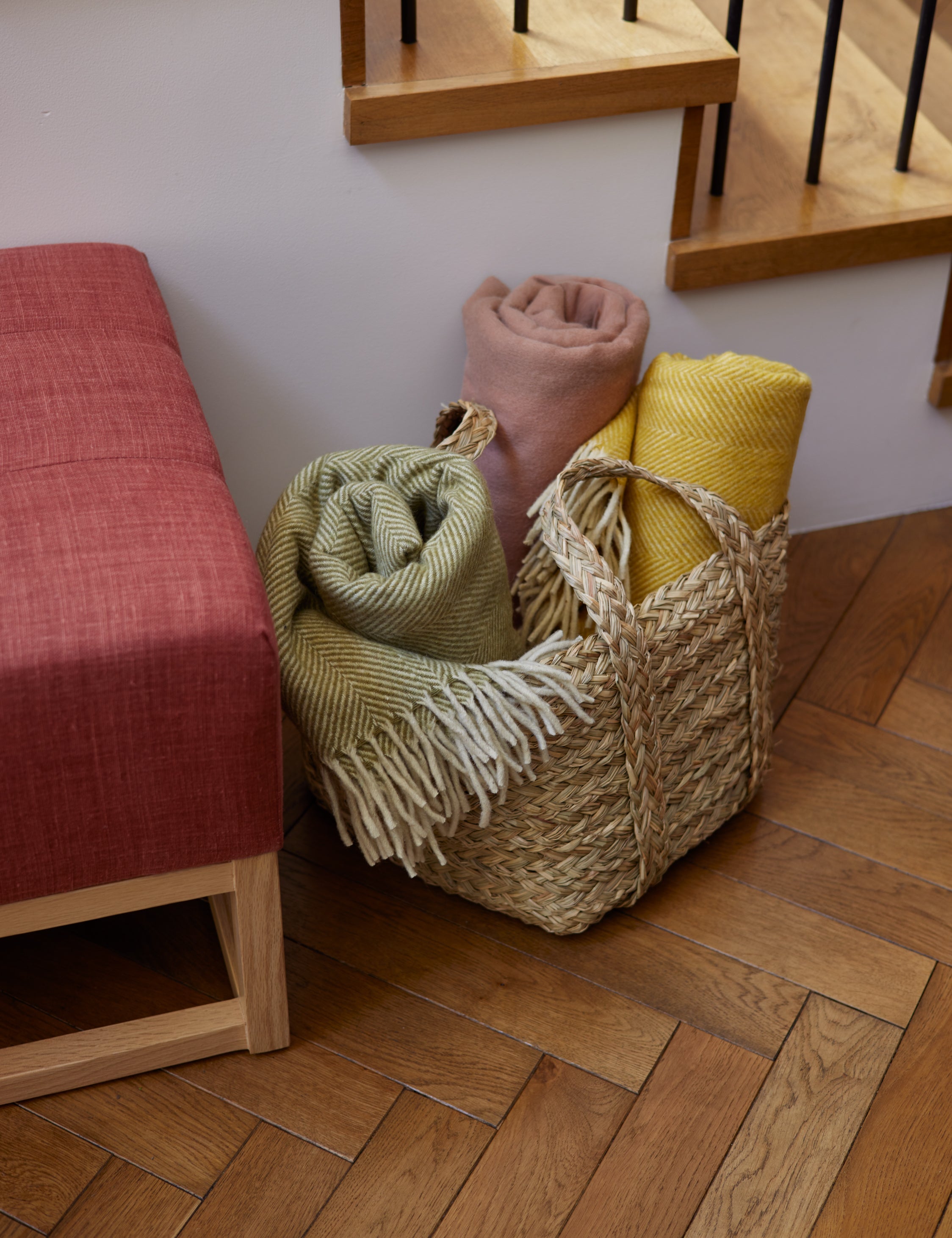 Luna Lambswool Throw | Soft, Hypoallergenic Natural Fiber