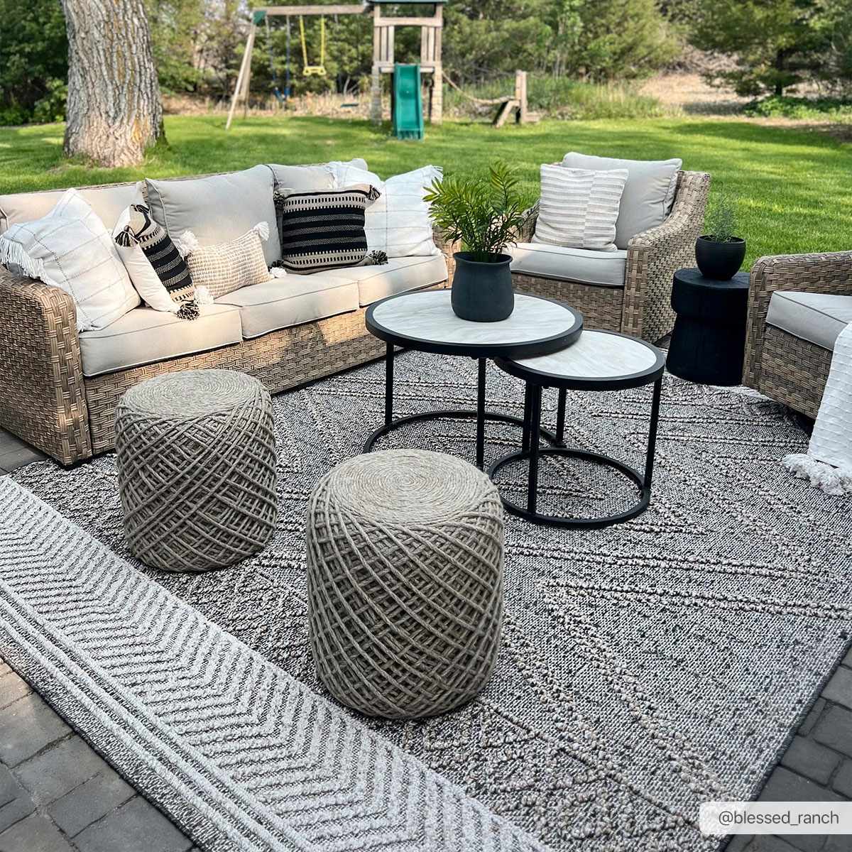 Bela Outdoor Area Rug  Machine Woven, 100% Polypropylene
