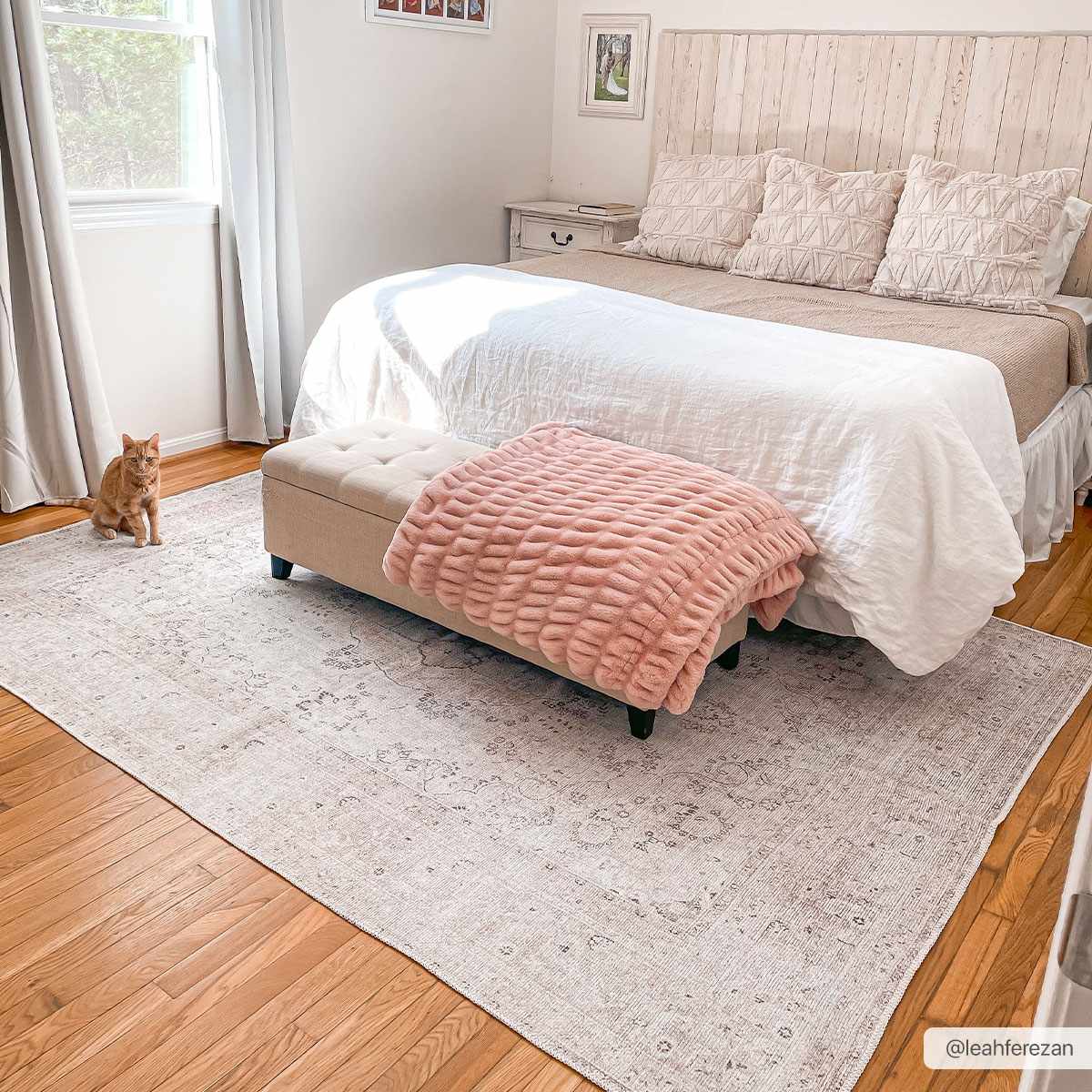 Bela Vintage Rug Machine Woven Chenille-Polyester, Washable