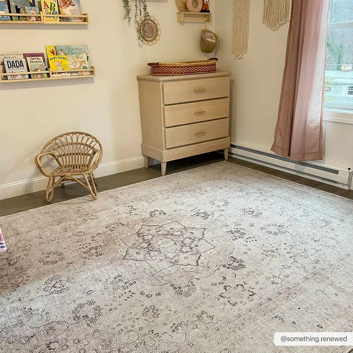 Bela Vintage Rug Machine Woven Chenille-Polyester, Washable