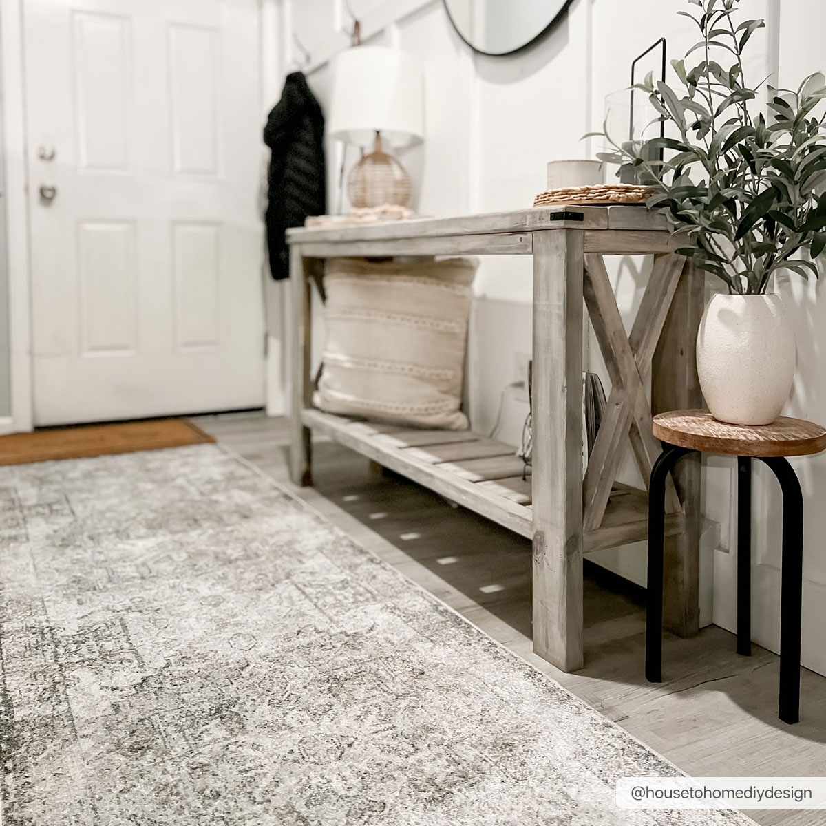 Hera Washable Rug  Traditional Machine Woven Polyester