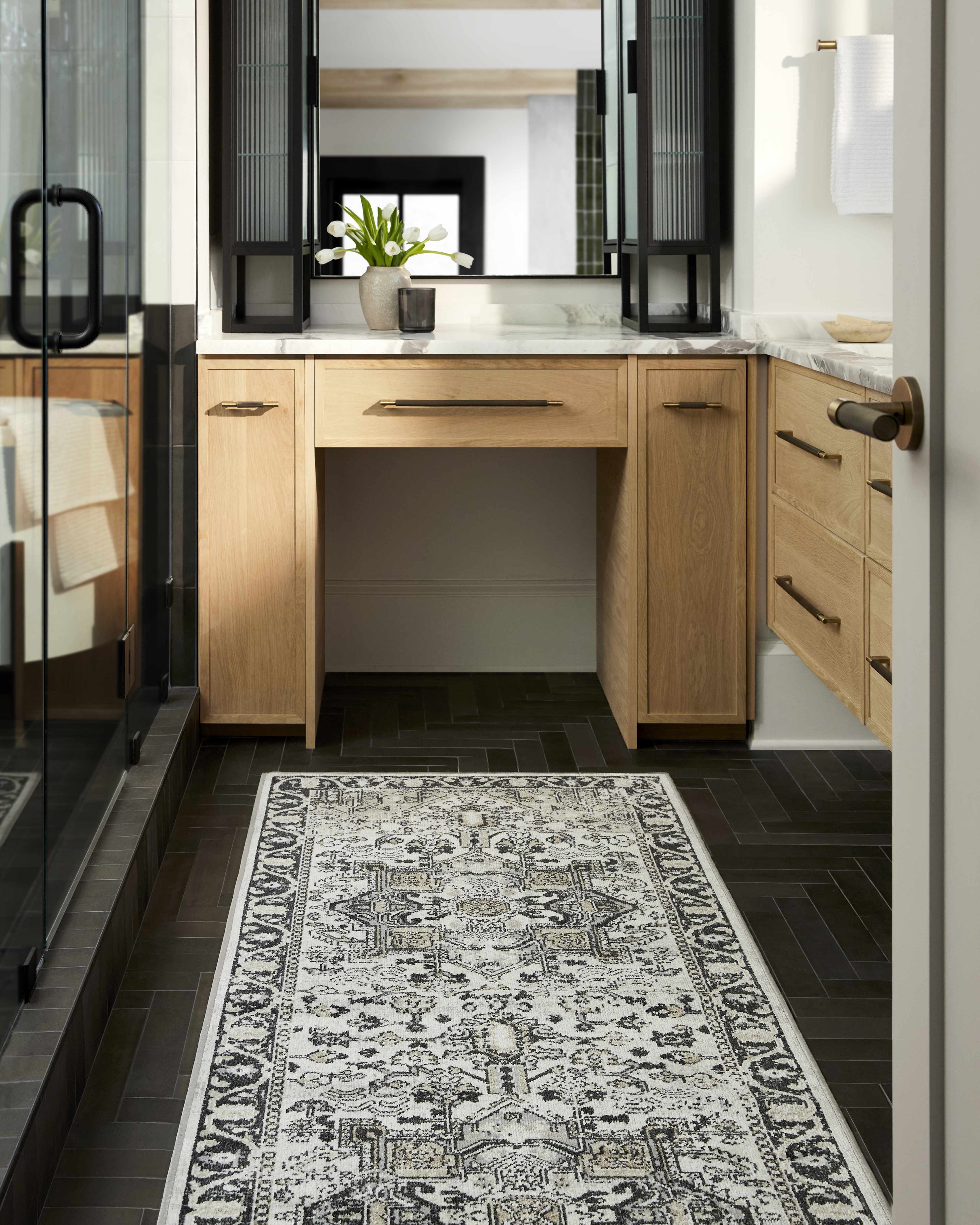 Cavara Area Rug  Washable  Traditional Style, Low Pile