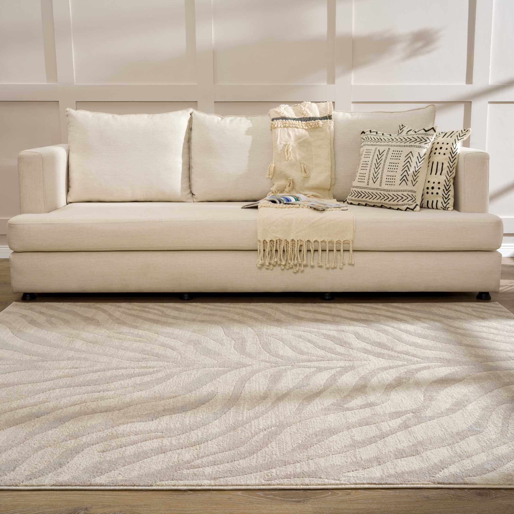 Bela Zebra Print Area Rug  Machine Woven  100% Polypropylene