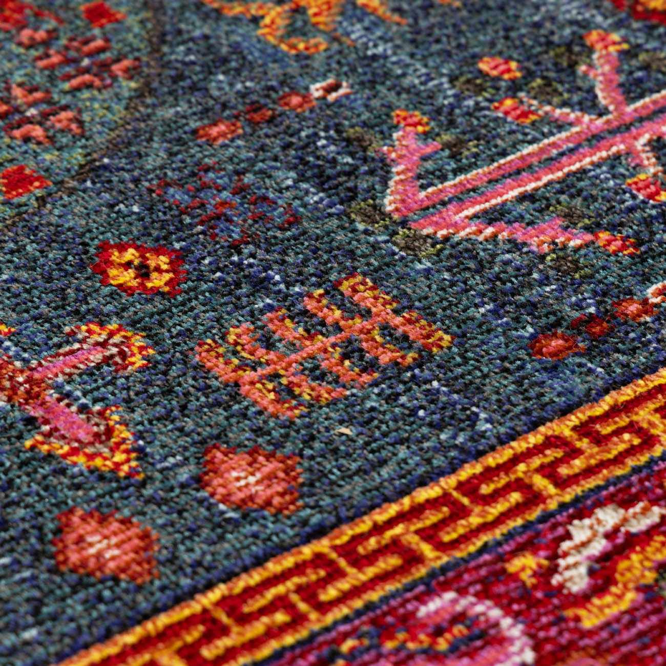 Cypress Area Rug  Traditional Machine Woven  Teal & Navy