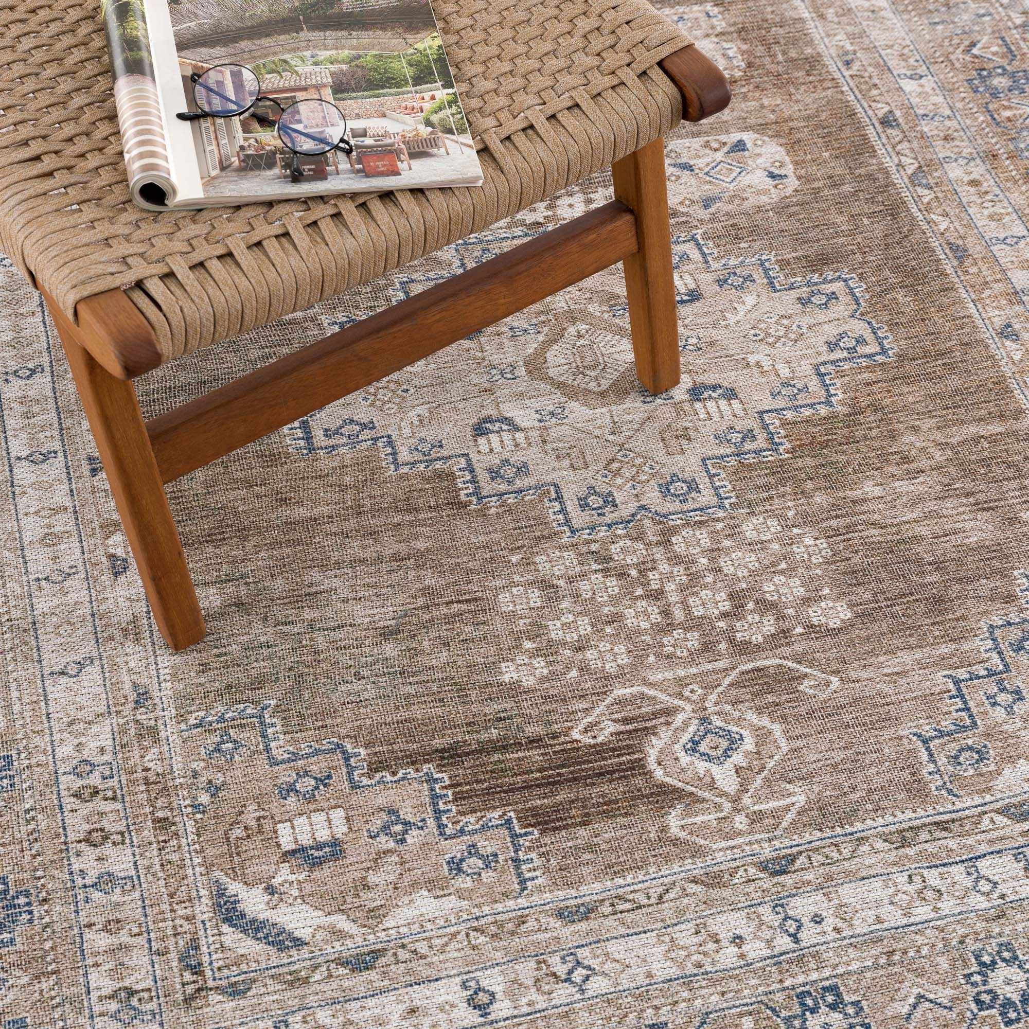 Bela Washable Rug  Cream Chenille-Polyester, Traditional Style