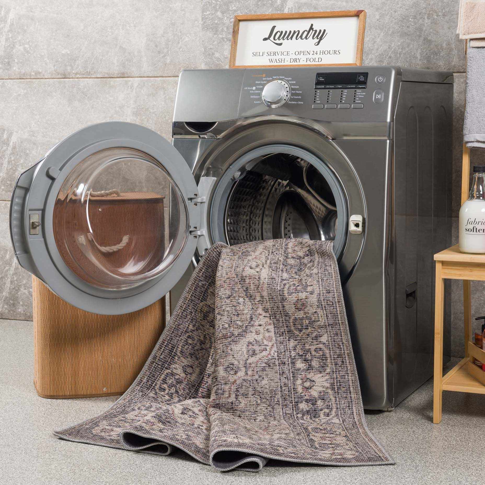 Blythe Washable Rug  Machine Woven  Traditional Style  Dusty Blue