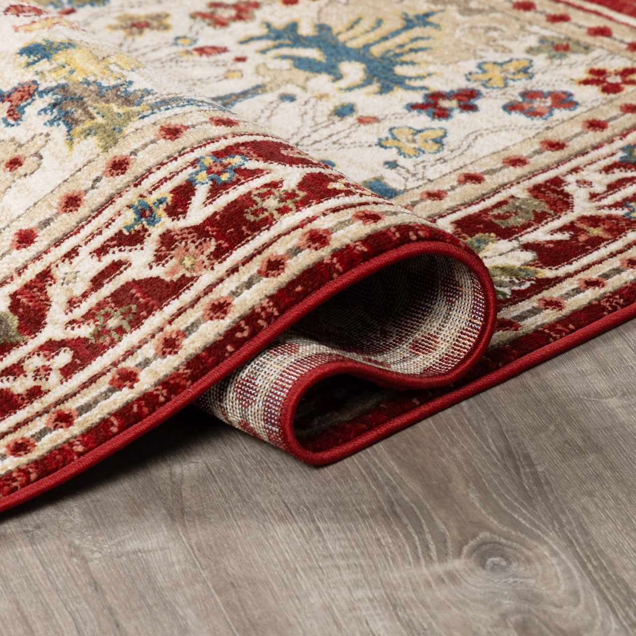 Nox White/Red Damask Area Rug  Machine Woven, Medium Pile