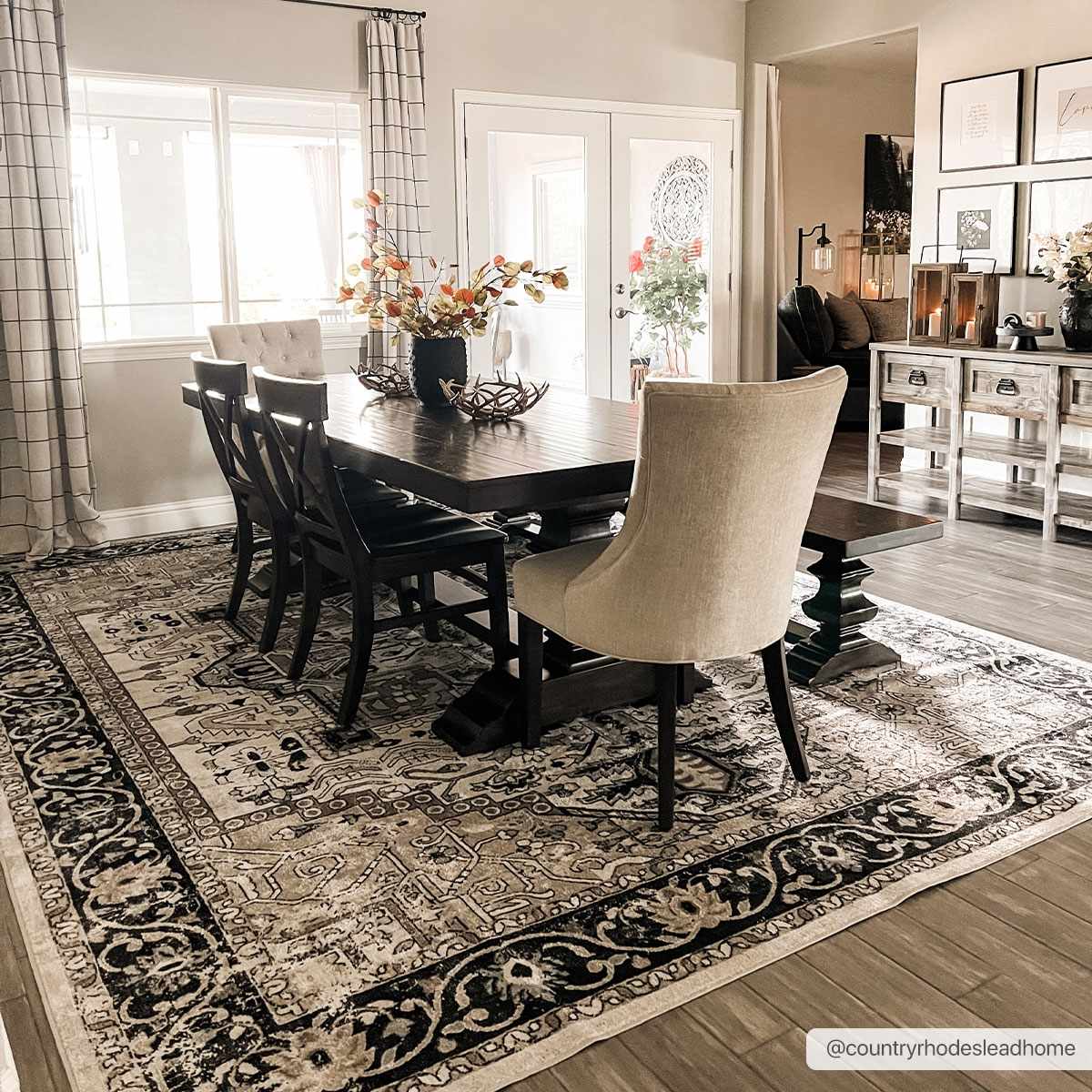 Cavara Area Rug  Washable  Traditional Style, Low Pile