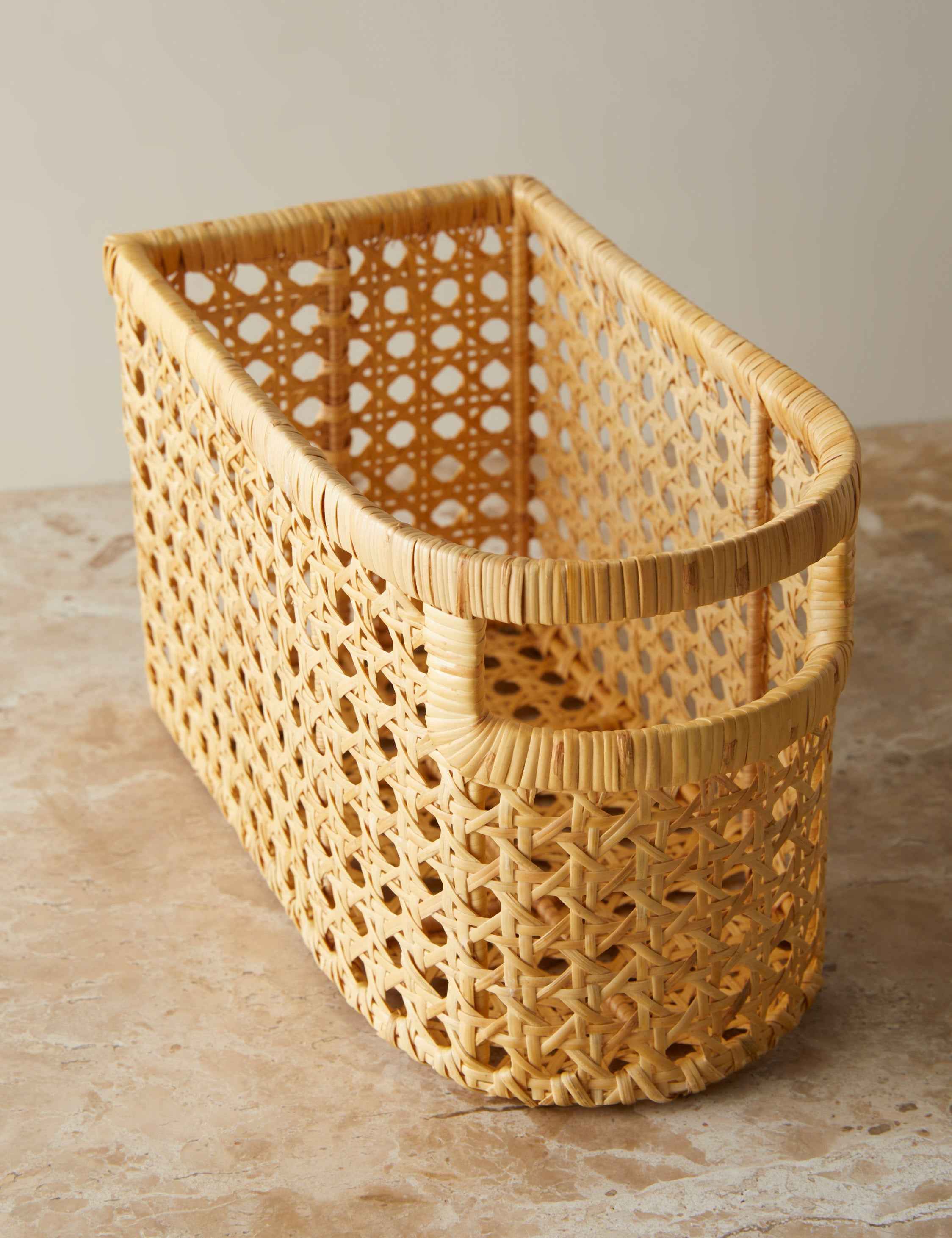 Bela Cane Basket | Flat-Back Design, Front-Facing Handle