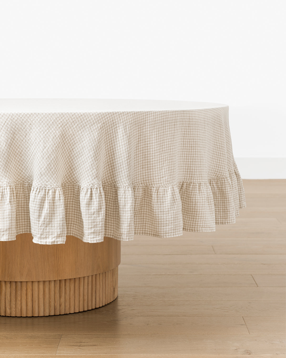 Cielo Tablecloth Linen Ruffle Design  Natural Texture