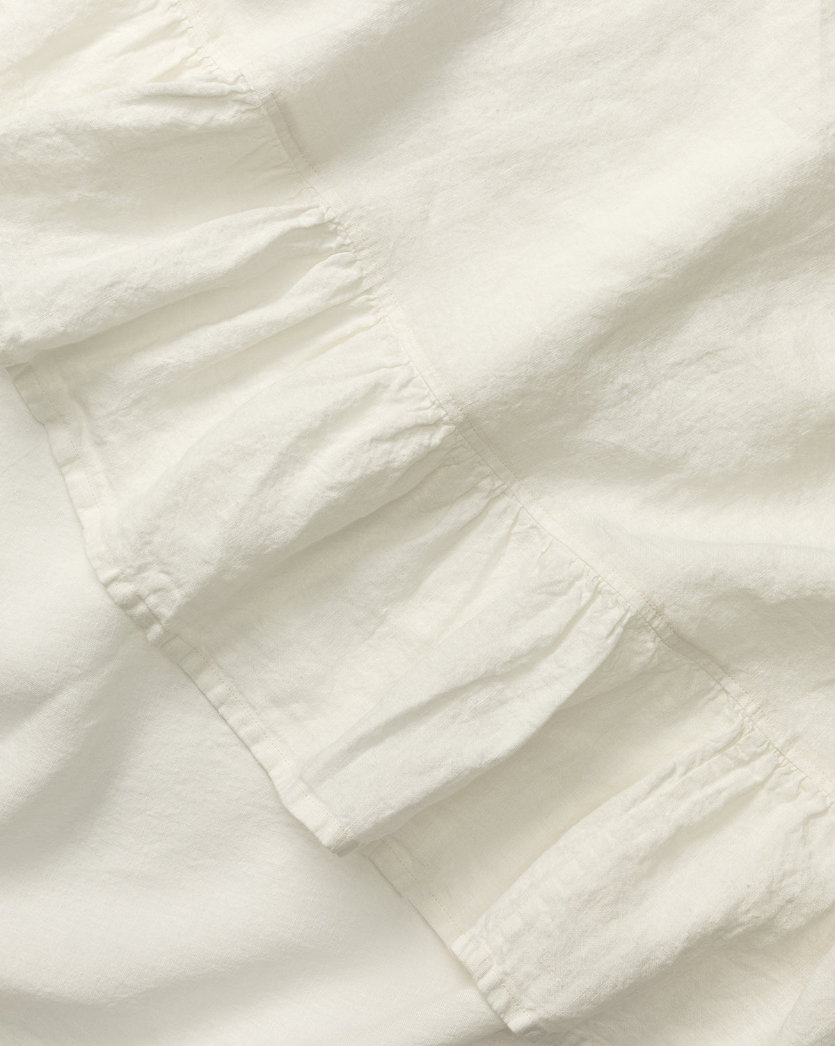 Cielo Tablecloth Linen Ruffle Design  Natural Texture