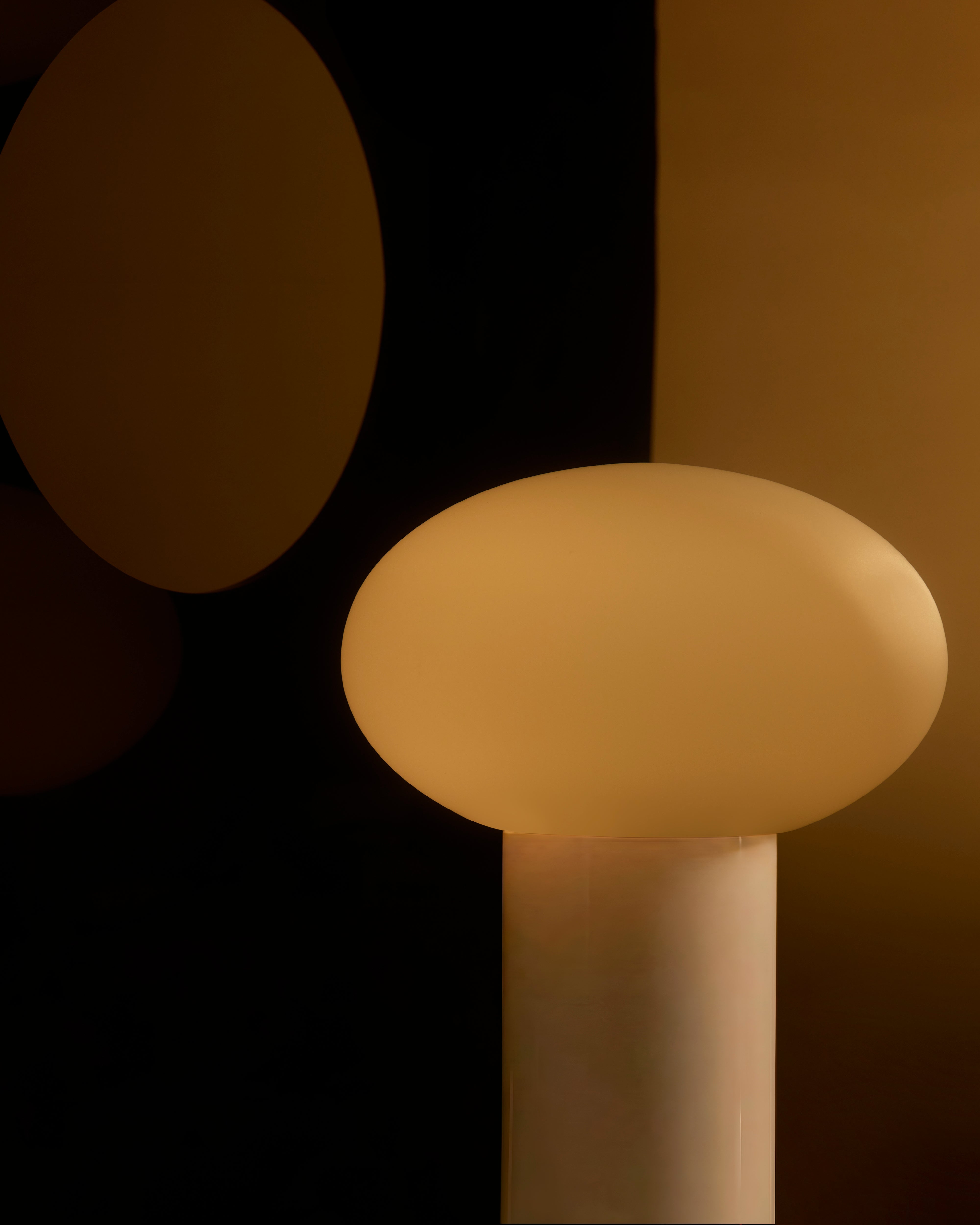 Ivy Glow Table Lamp | Frosted Oval Globe, USB-C Port