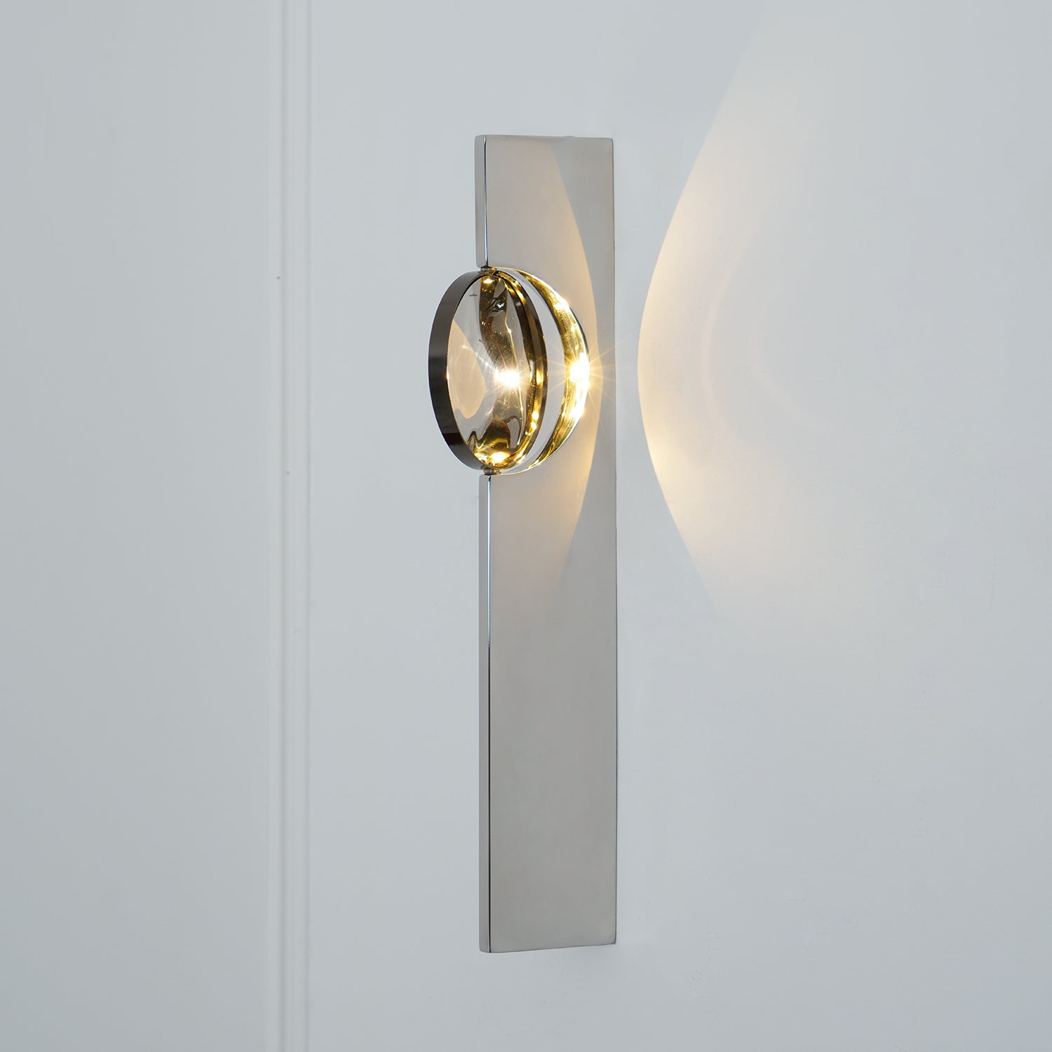 Bello LED Wandlamp | Artistiek Lichteffect, Chroom Afwerking