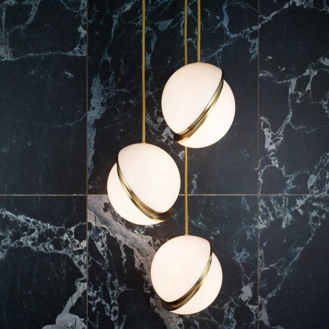 Lira Hanglamp | Acryl met Messing Accenten, Verstelbare Kabel