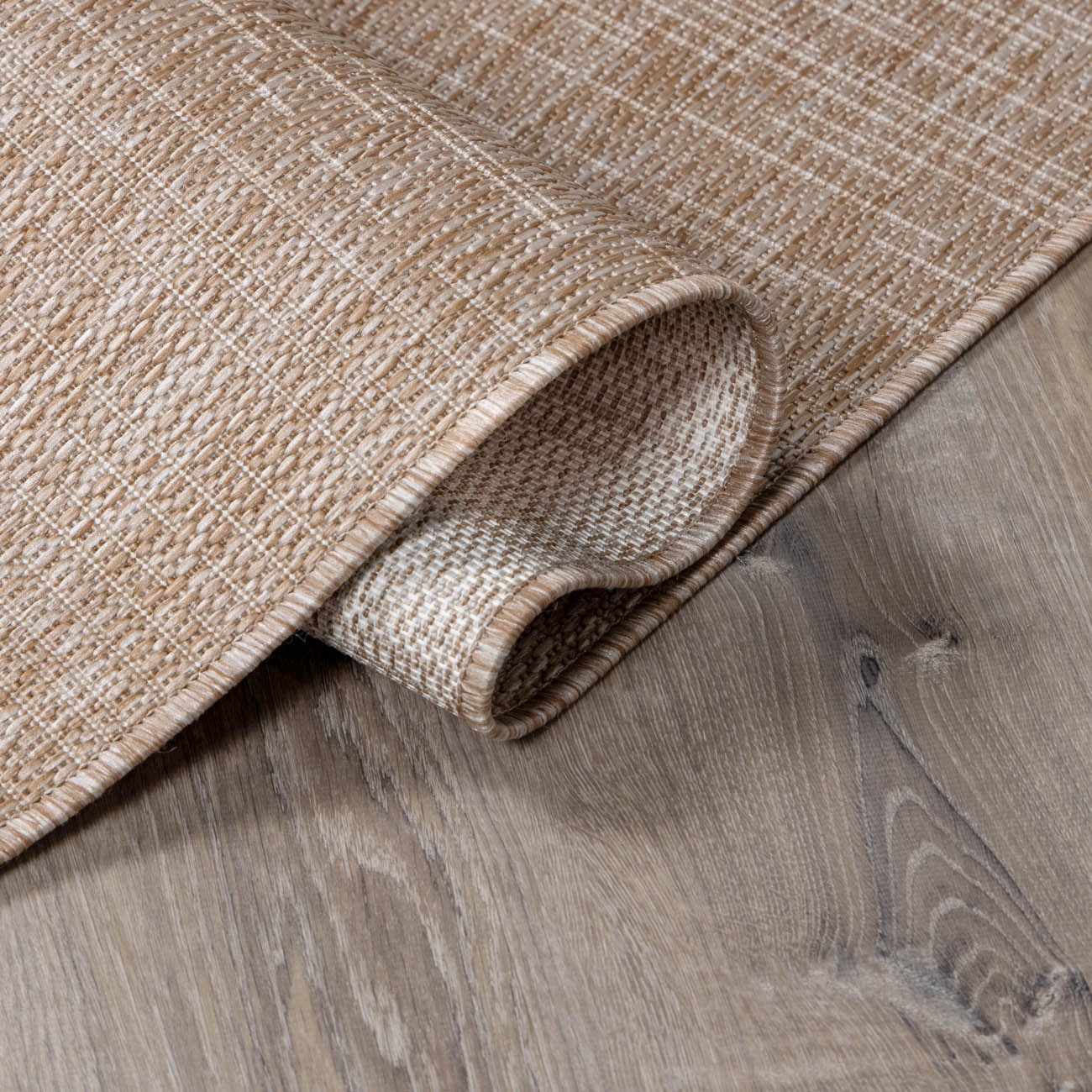 Bela Outdoor Rug  Aztec Geometric Pattern, 100% Polypropylene