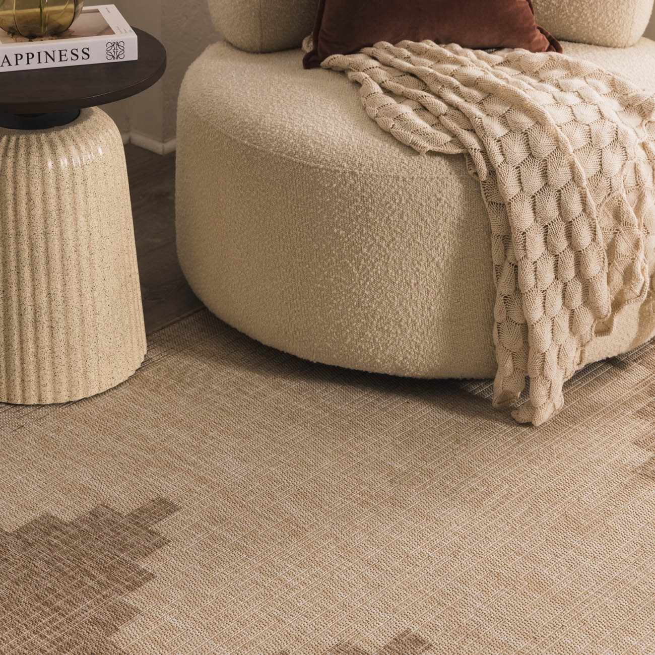 Bela Outdoor Rug  Aztec Geometric Pattern, 100% Polypropylene