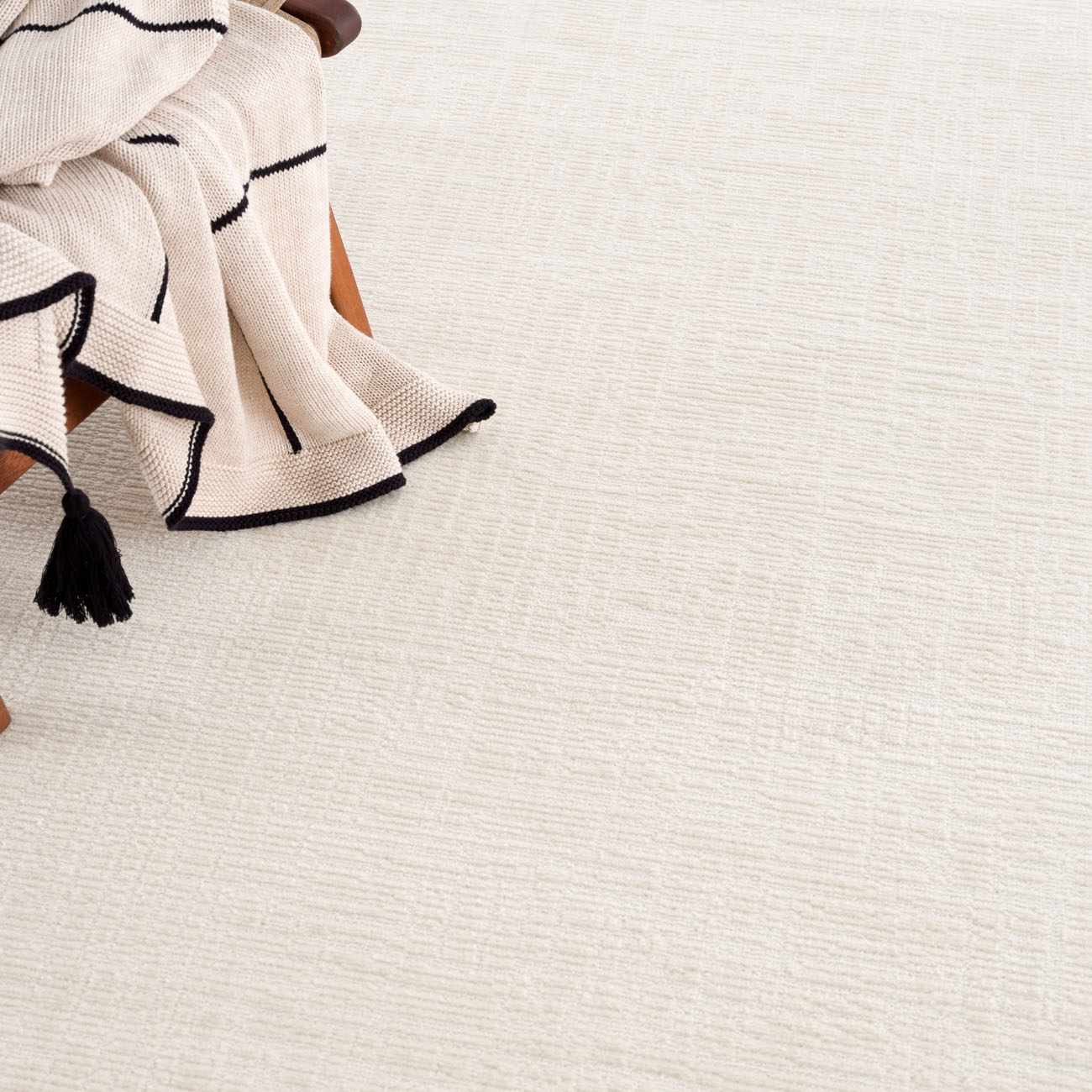 Luxe Leanna Area Rug  Machine Washable Polyester  Cream