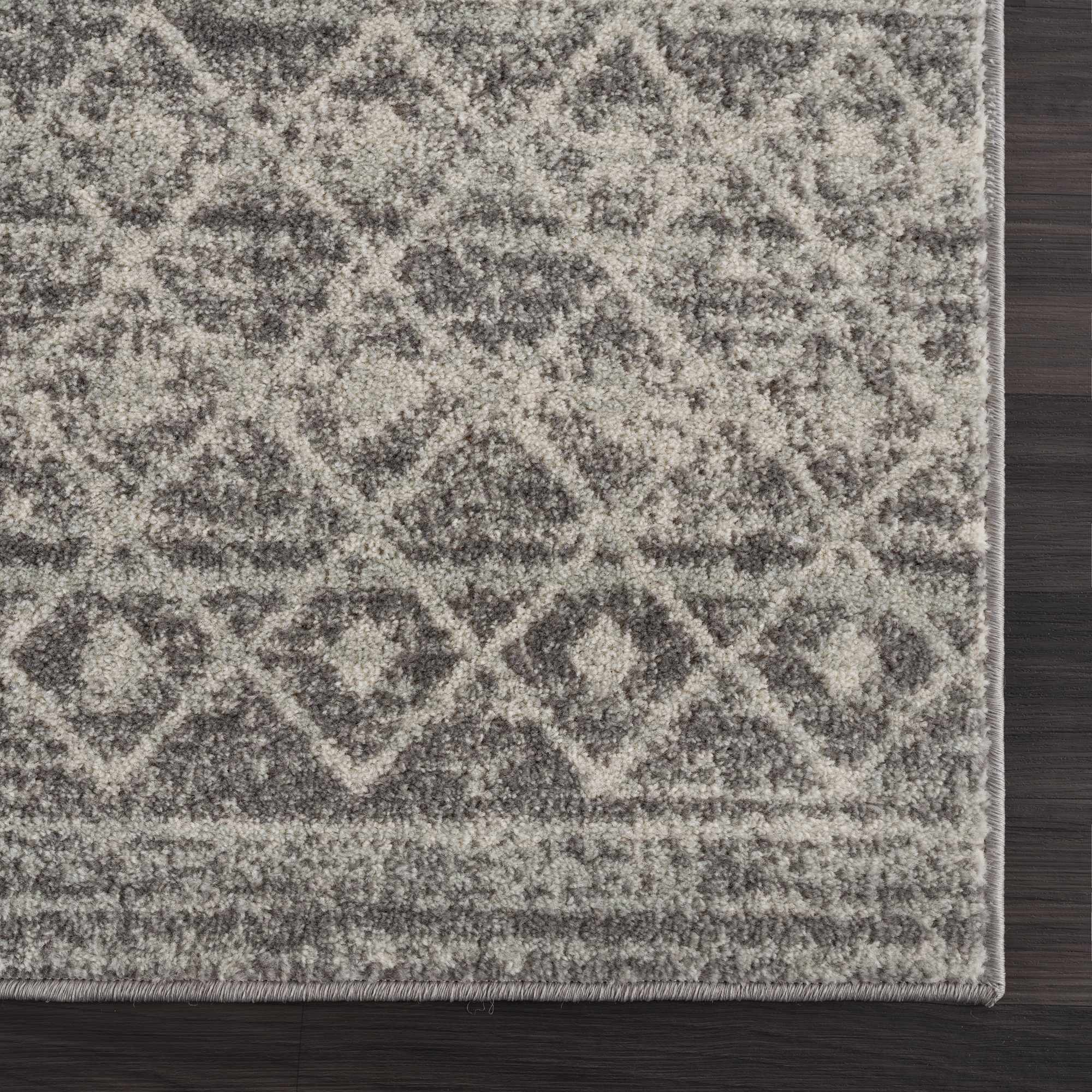 Bello Area Rug  Gray Trellis Pattern  Medium Pile Polypropylene