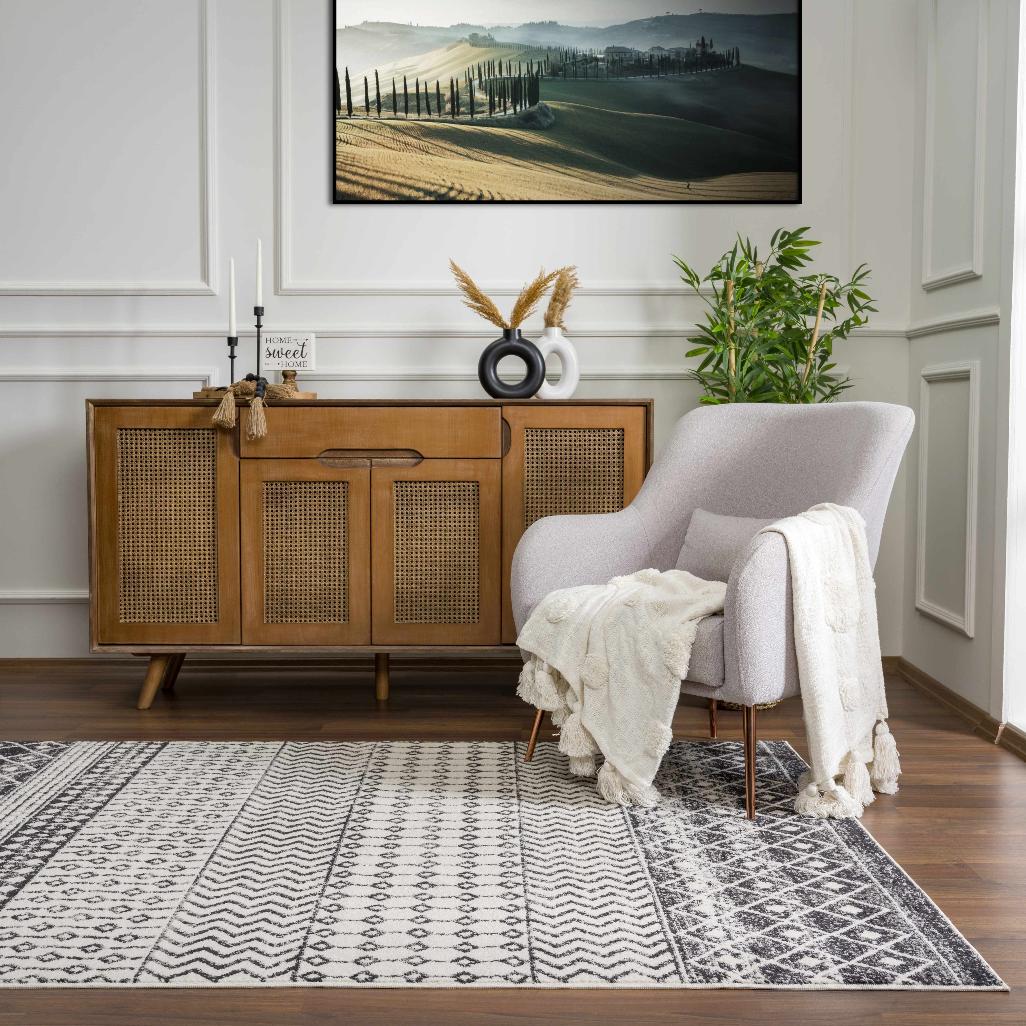 Belo Constantin Area Rug  Machine Woven, Black & White Design