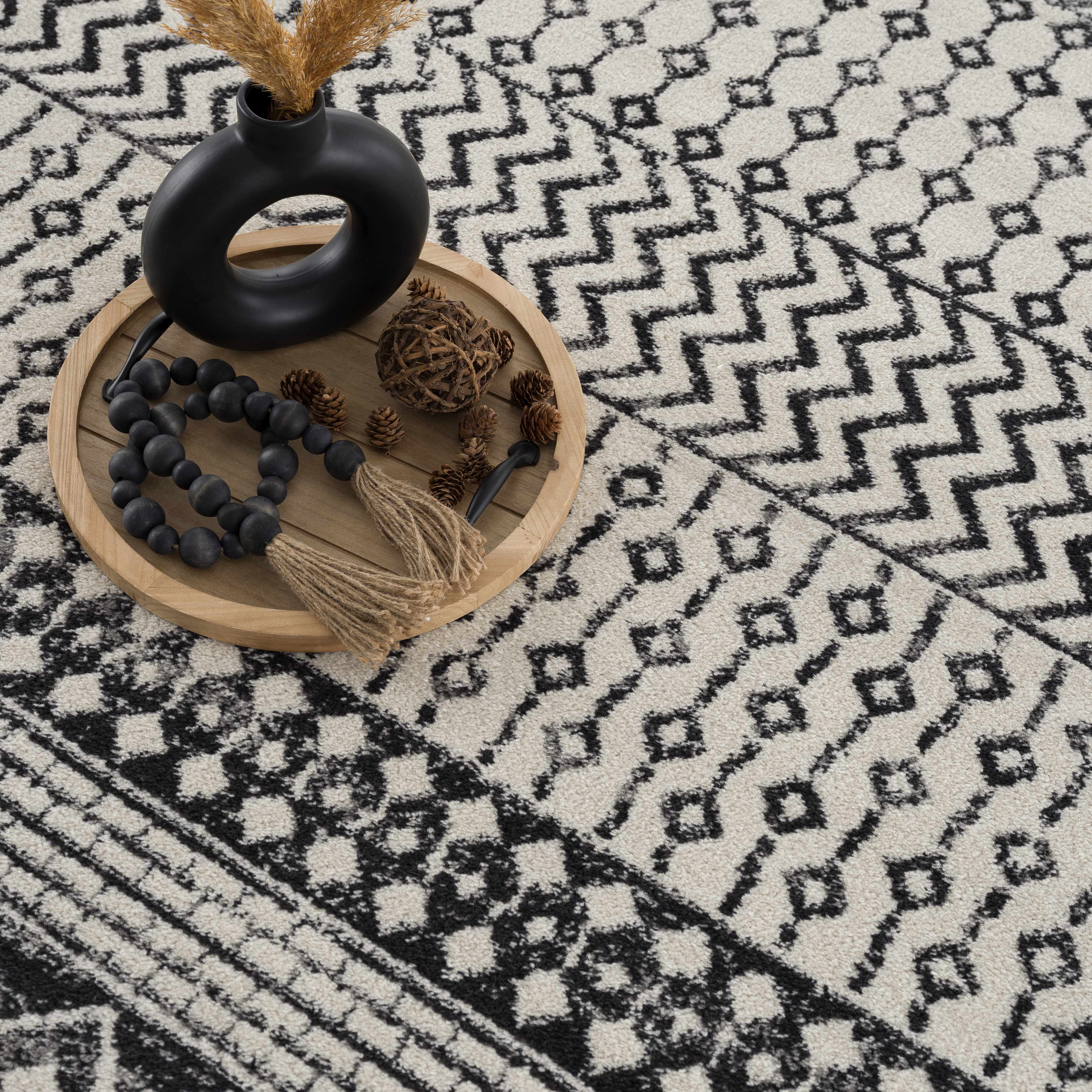 Belo Constantin Area Rug  Machine Woven, Black & White Design