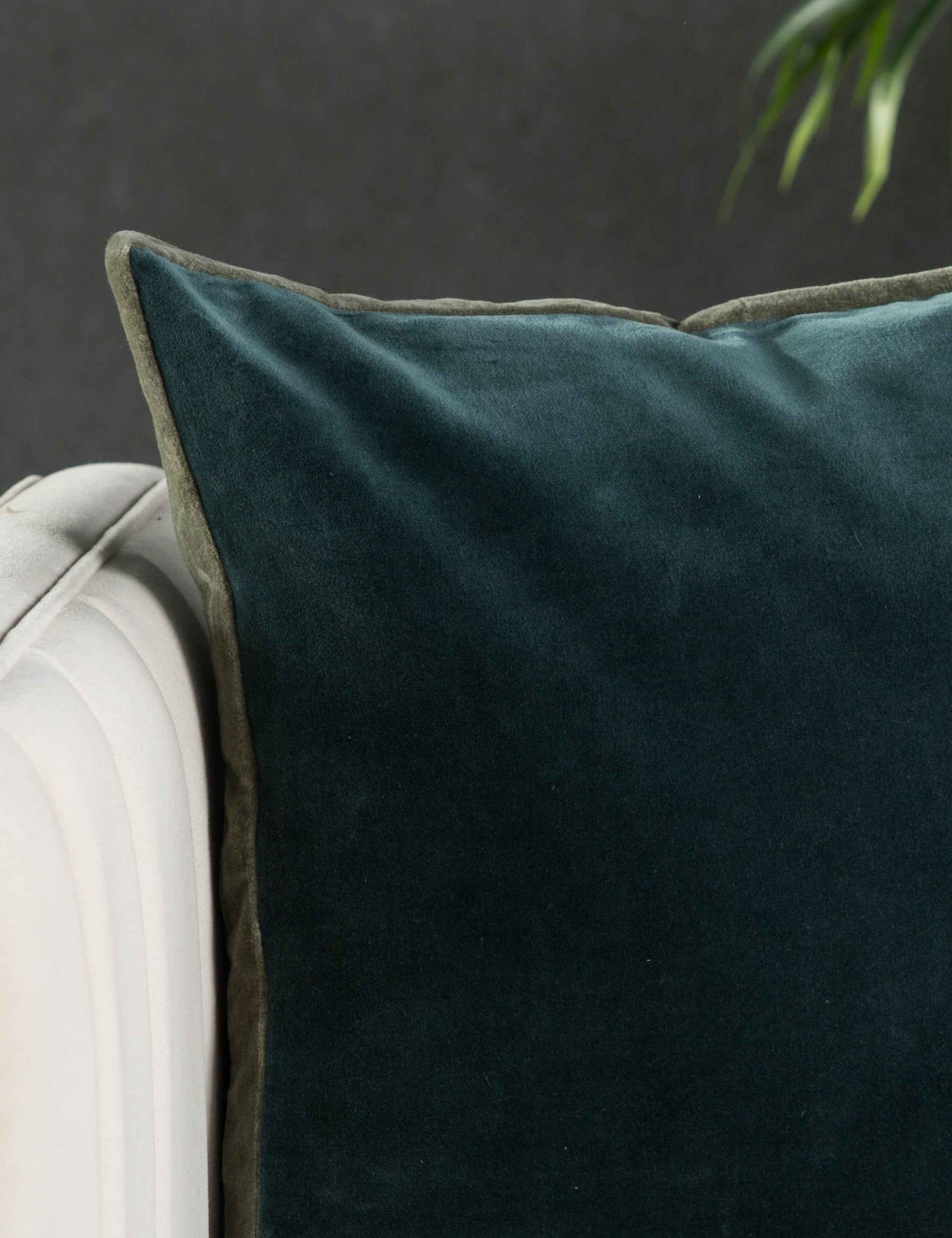 Cleo Throw Pillow | Velvet with Piping Detail