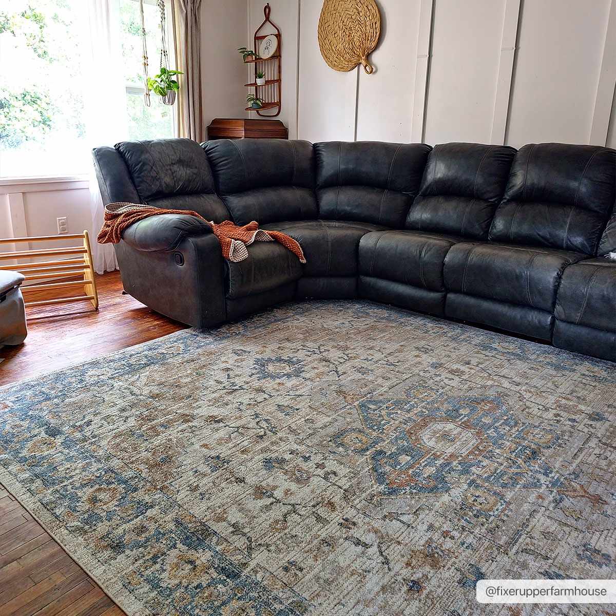 Ezri Area Rug  Machine Washable, Medium Pile Polyester
