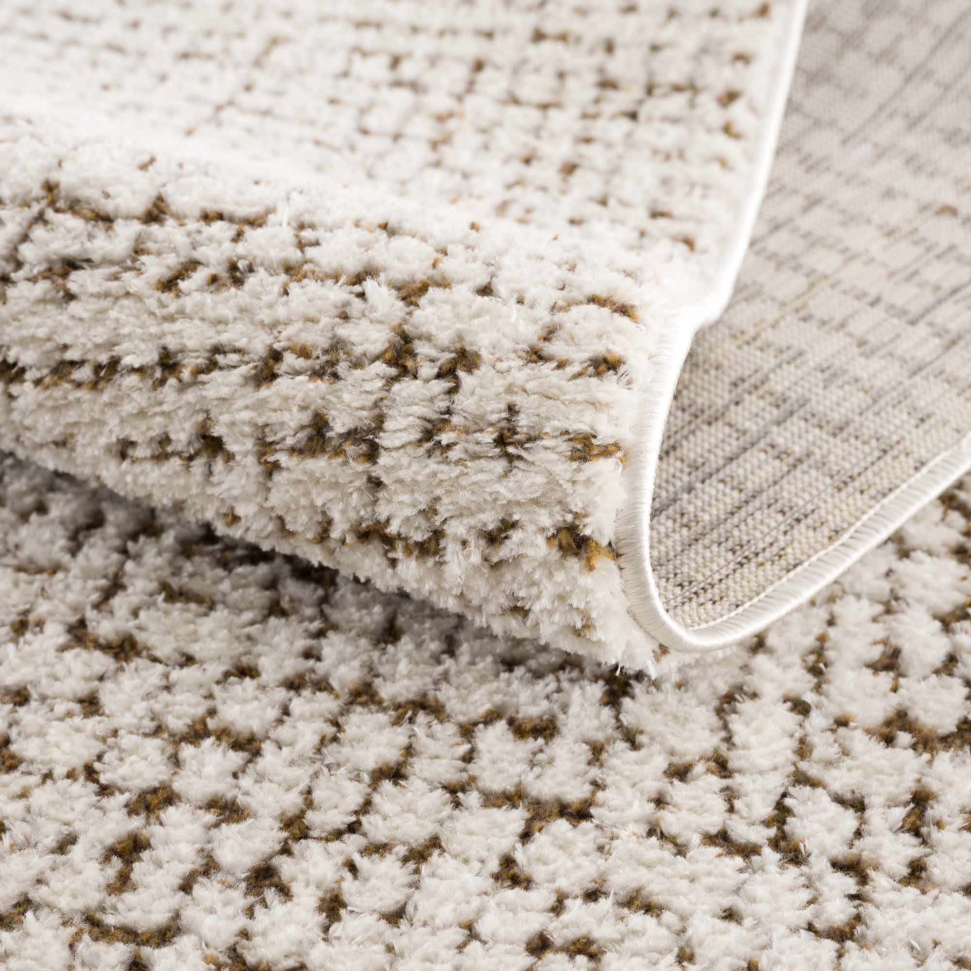 Bela Area Rug  High Pile, Machine Woven Polyester, Contemporary