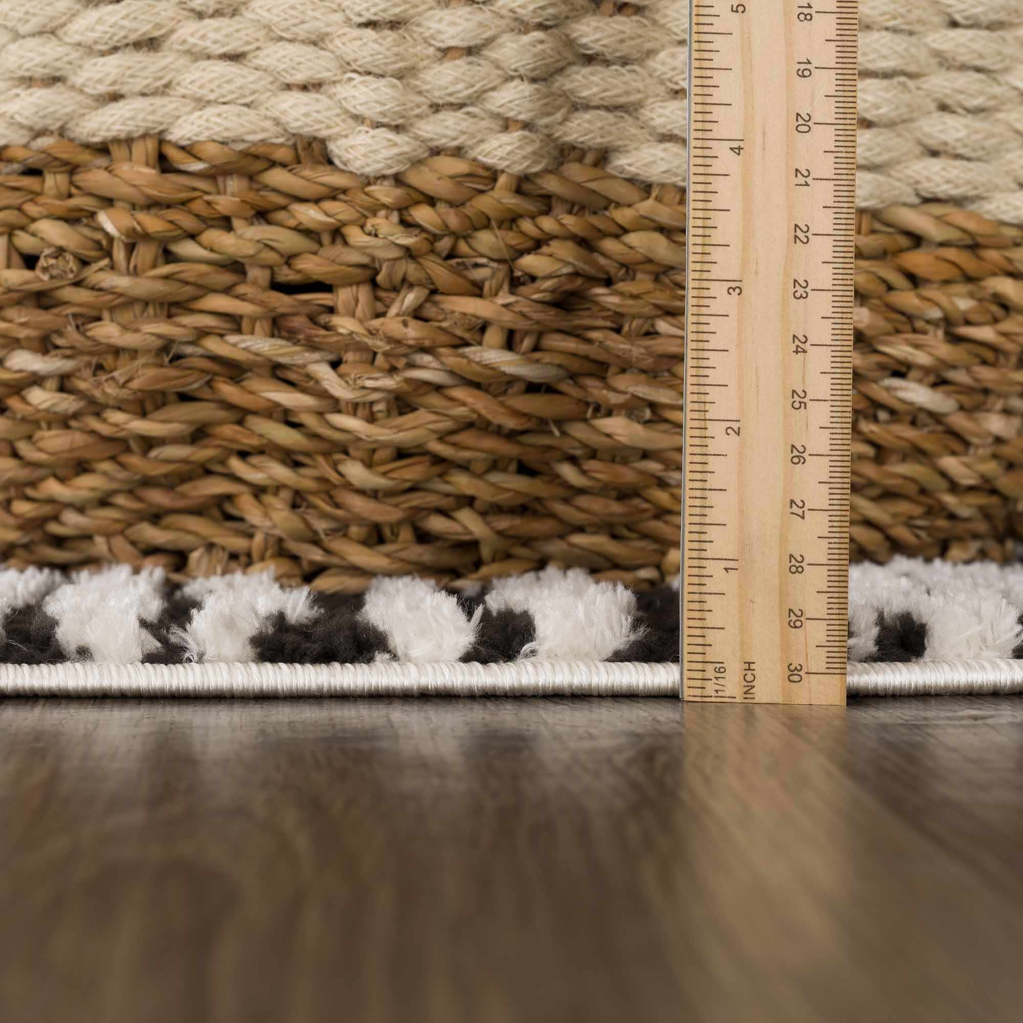 Leryn Area Rug  High Pile, Checkered Design in Black & Ivory