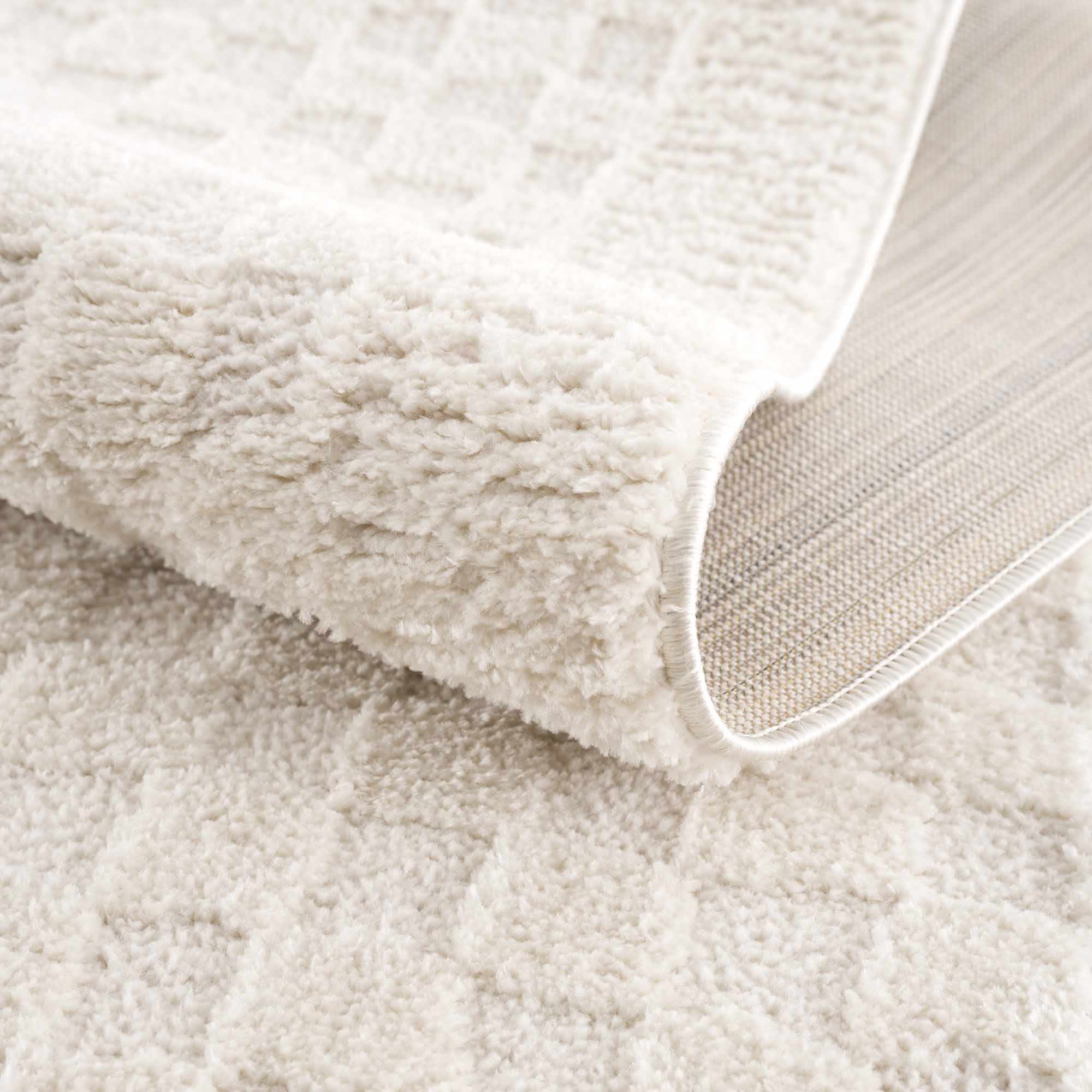 Luna Checkered Area Rug  High Pile  100% Polyester
