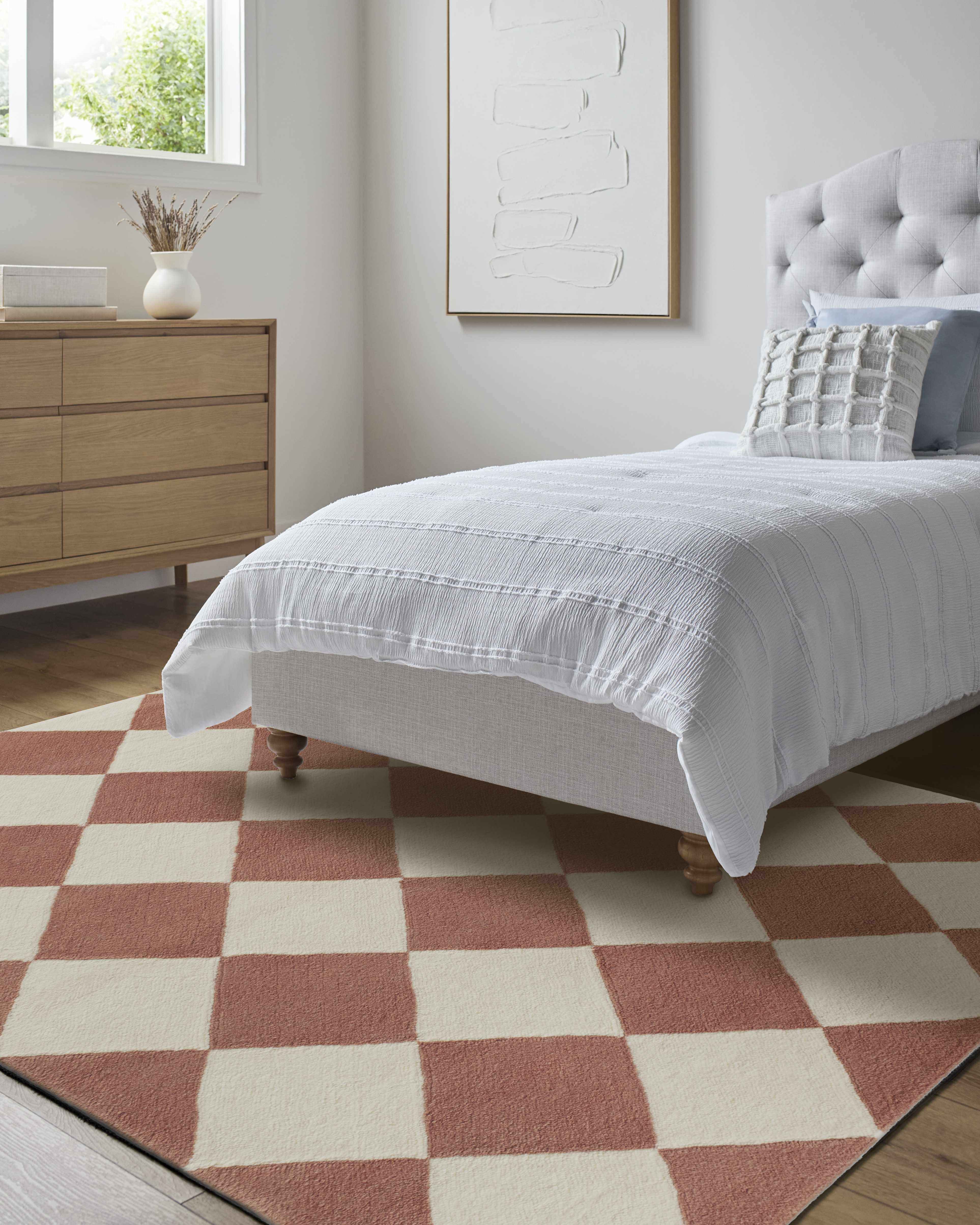 Bela Diamond Washable Wool Rug  Hand Tufted, Medium Pile