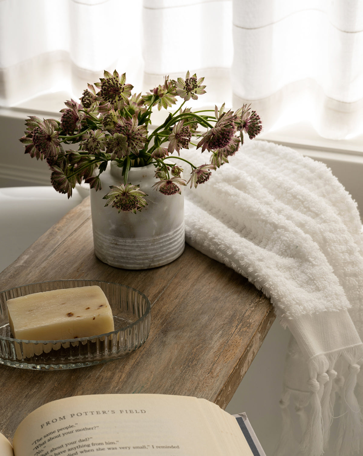 Bela Bath Caddy  Rustic Wood Grain Design