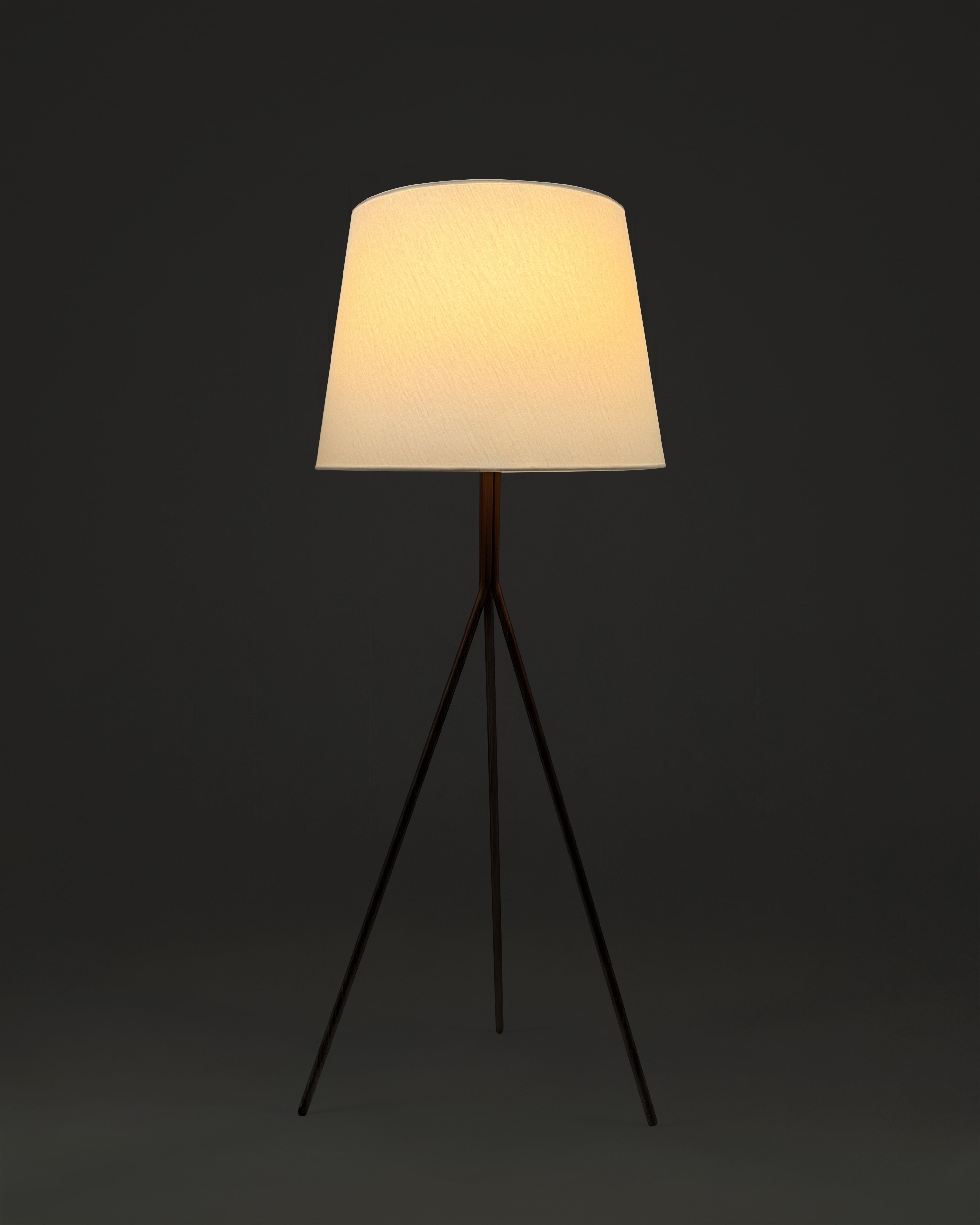 Fino Floor Lamp | Oversized Fabric Shade, Color Changing Bulb