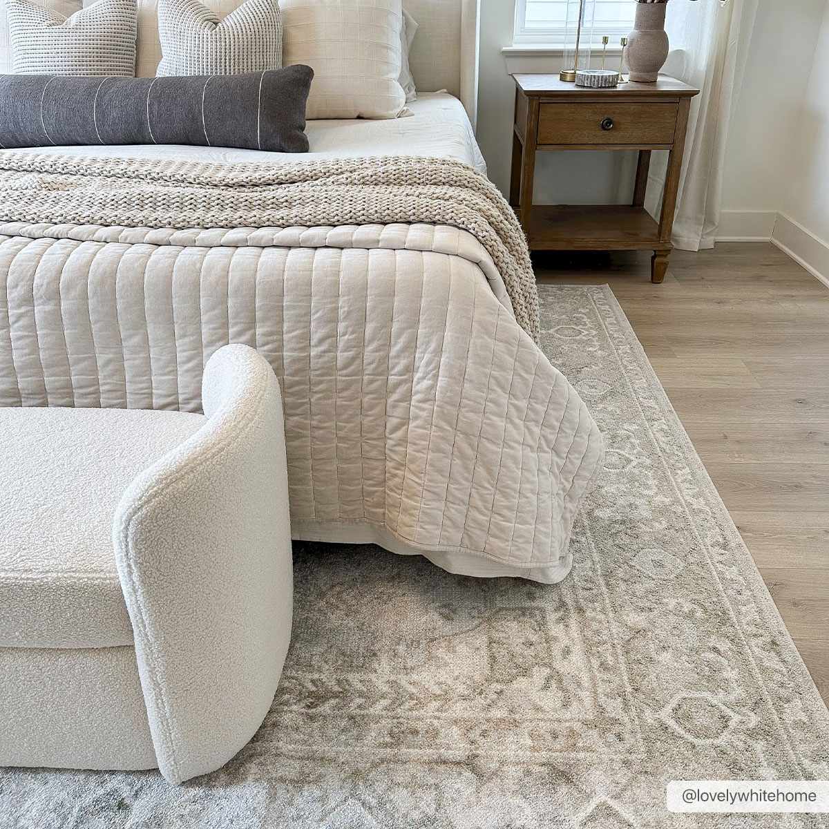 Gale Washable Rug  Machine Woven  Medium Pile  Polyester