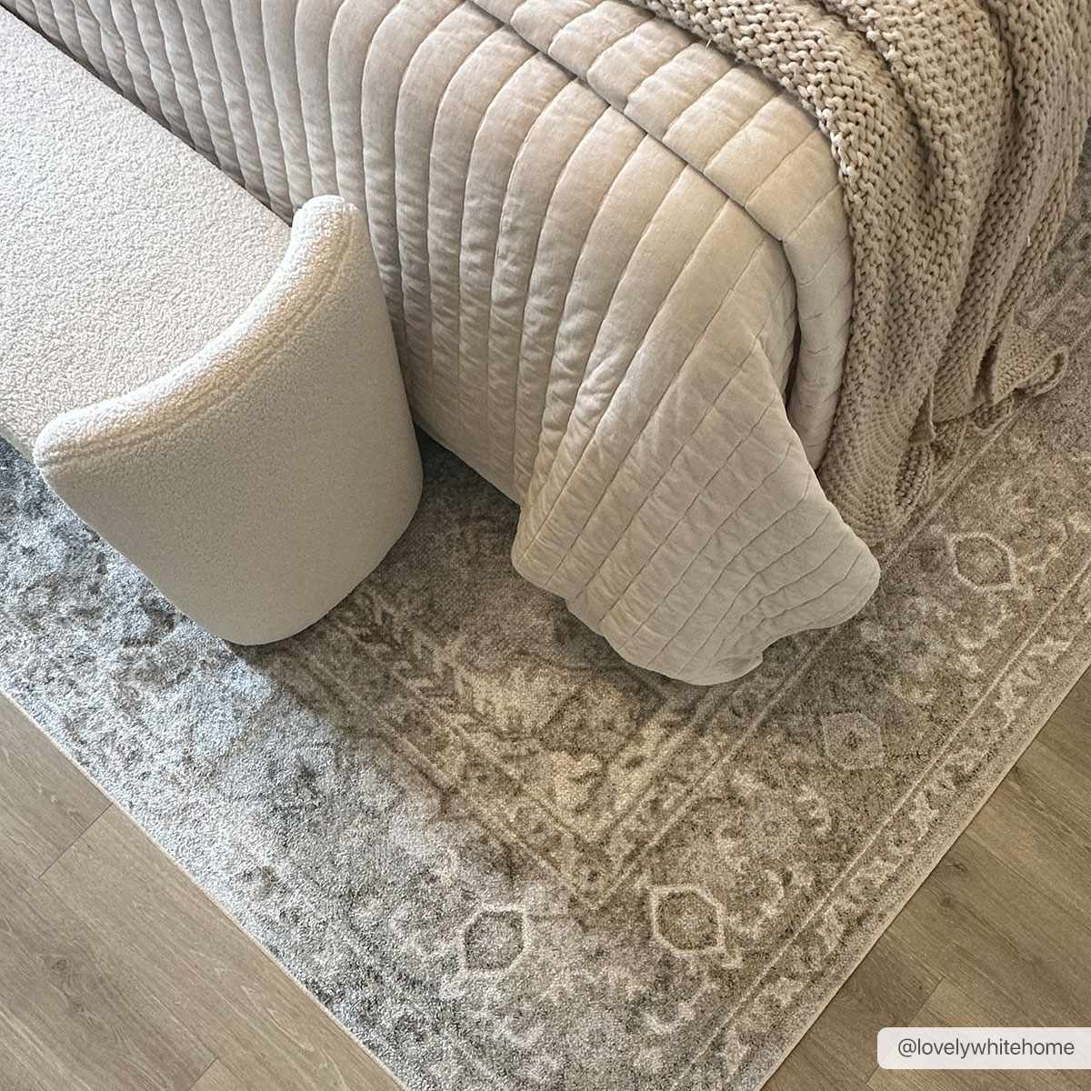 Gale Washable Rug  Machine Woven  Medium Pile  Polyester