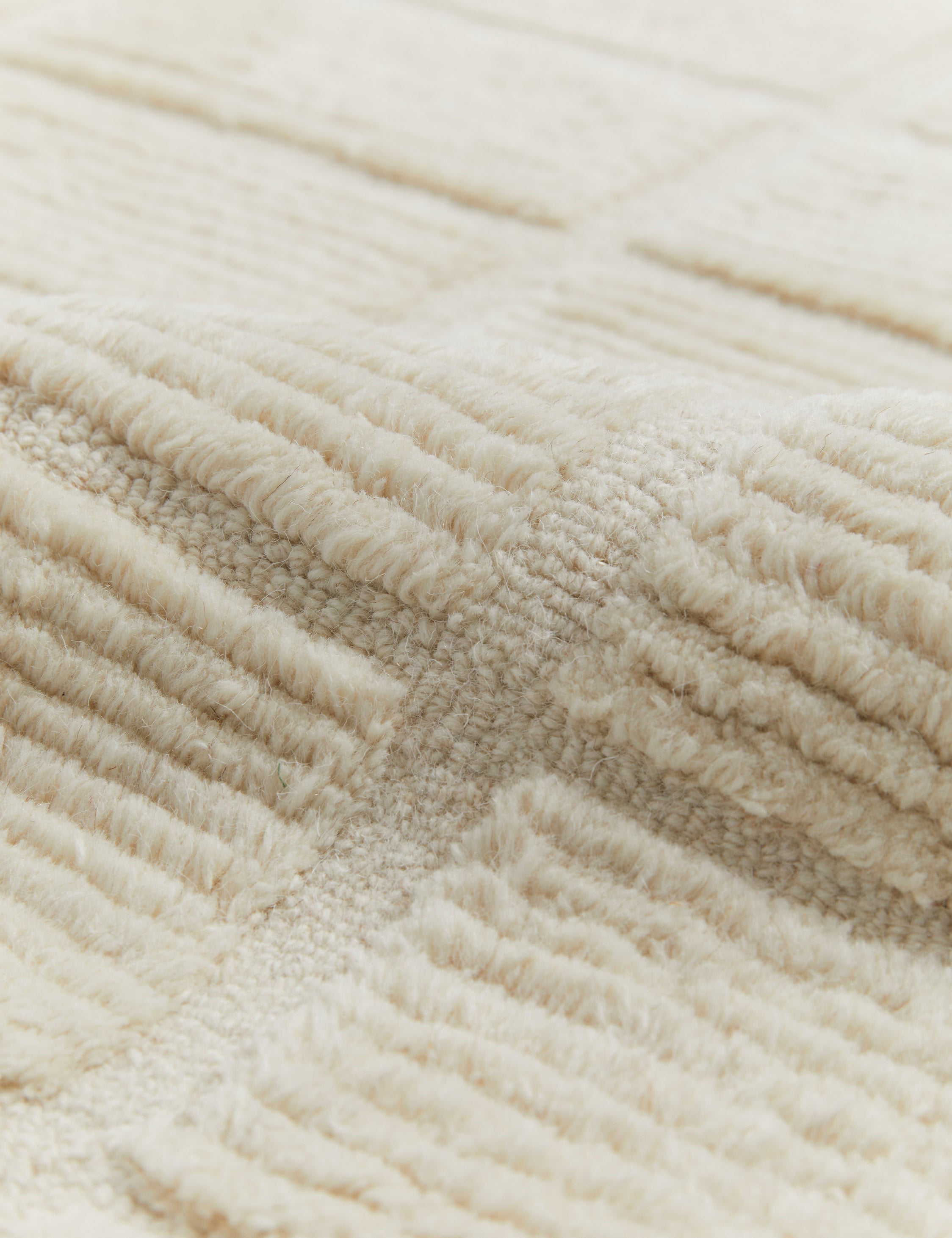 Gello Wool Rug | Hand-Tufted, Modern Design