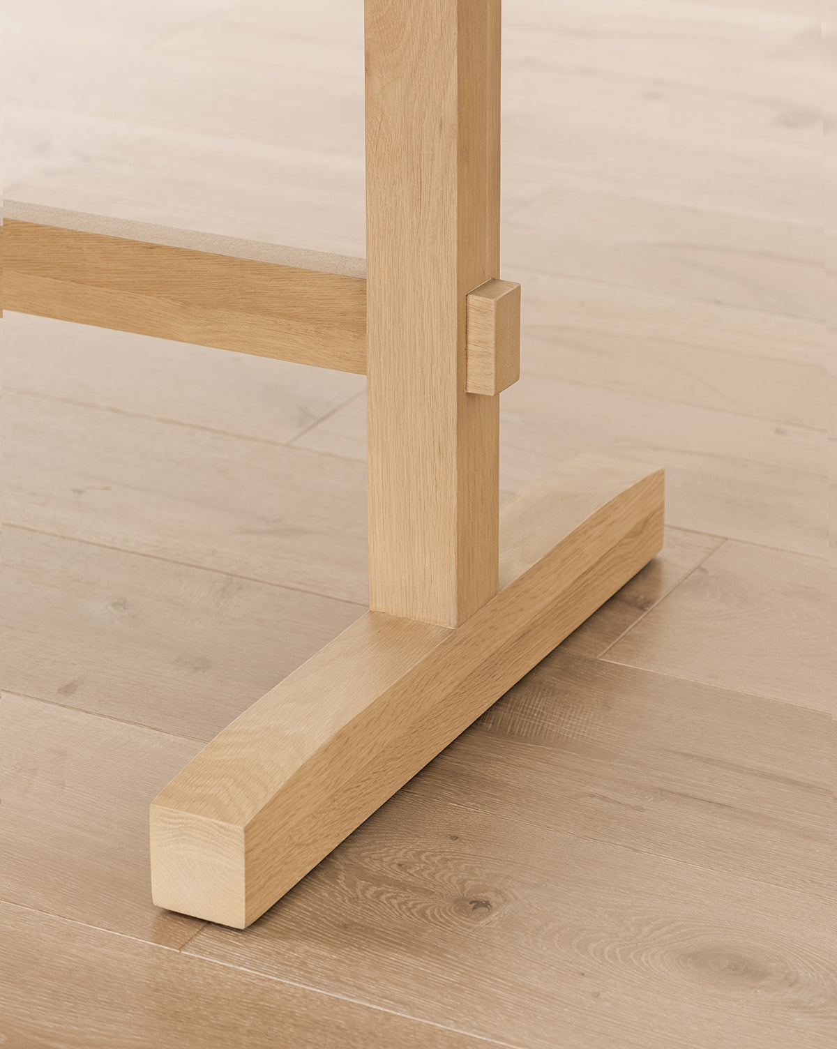 Bello Oval Dining Table  Kiln-Dried White Oak, Architectural Shape