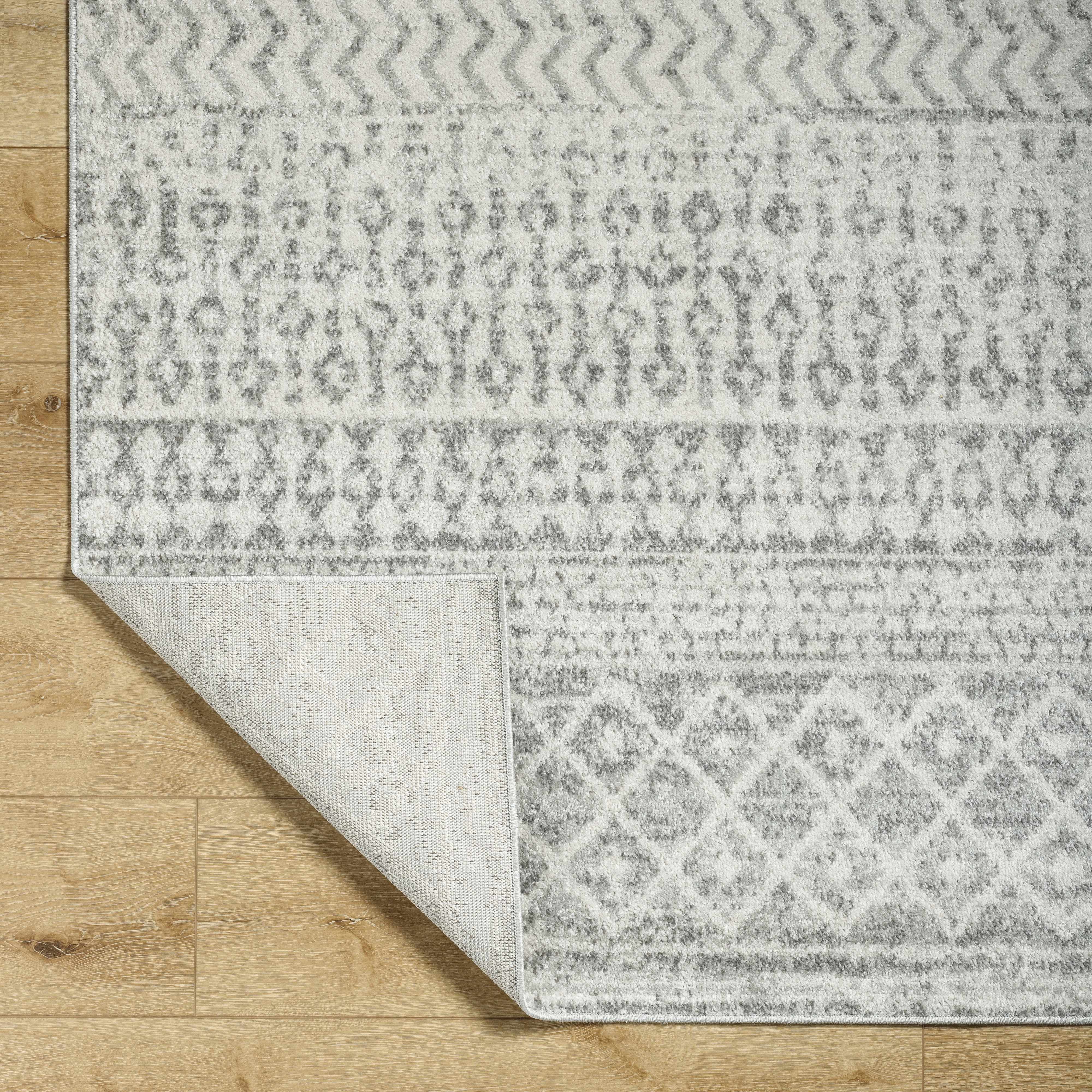 Bello Area Rug  Gray Trellis Pattern  Medium Pile Polypropylene