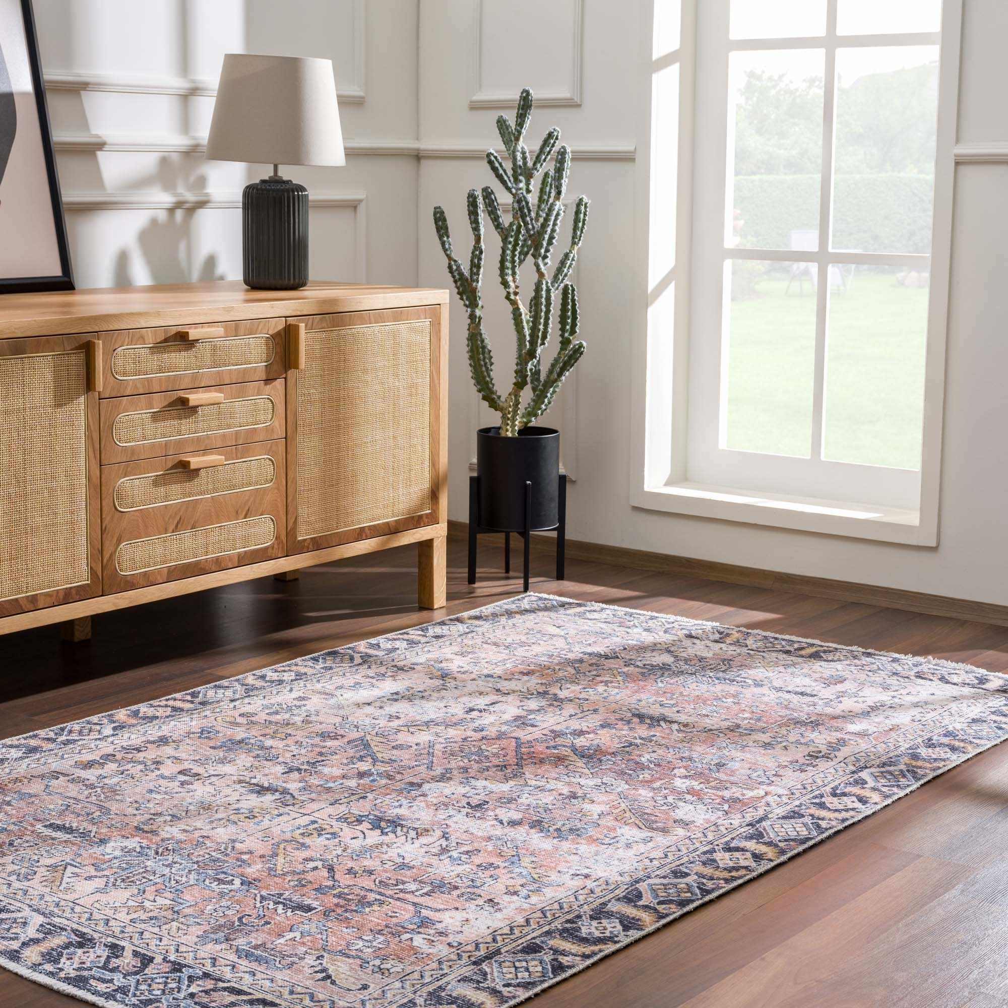 Bela Washable Rug  Traditional Machine Printed Polyester